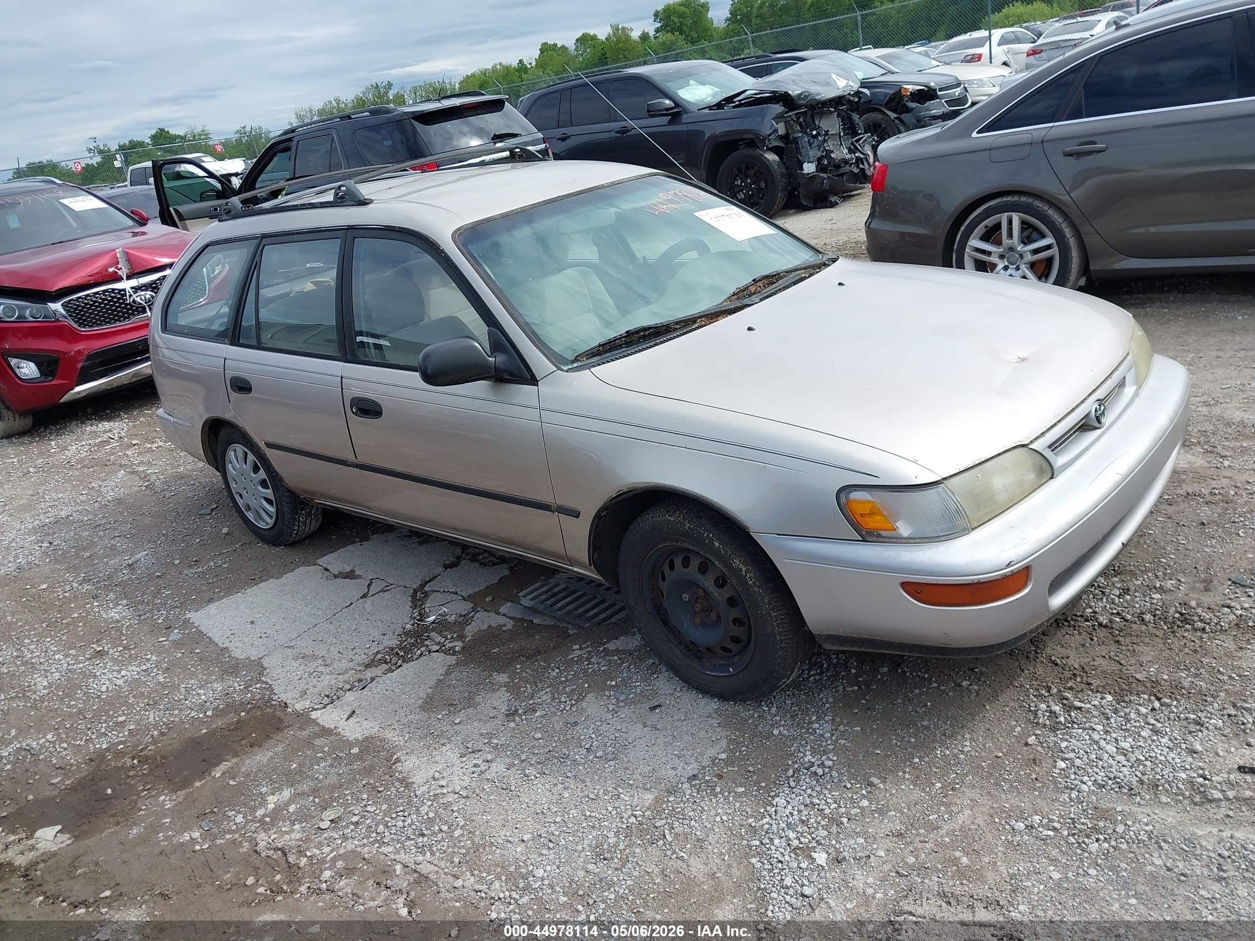 1996 Toyota Corolla Dx Gold vin: JT2EB02E5T0111570