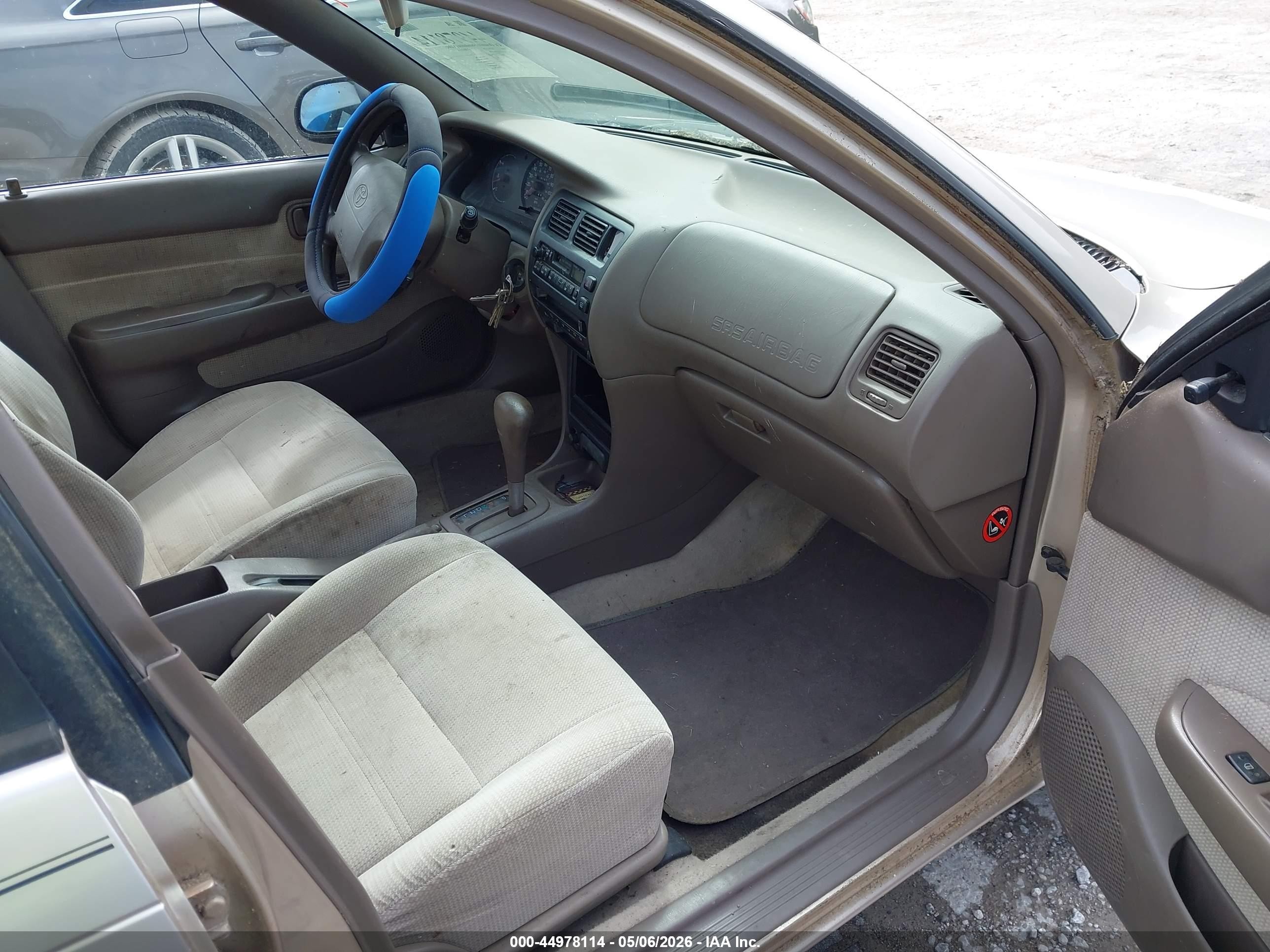 1996 Toyota Corolla Dx Gold vin: JT2EB02E5T0111570
