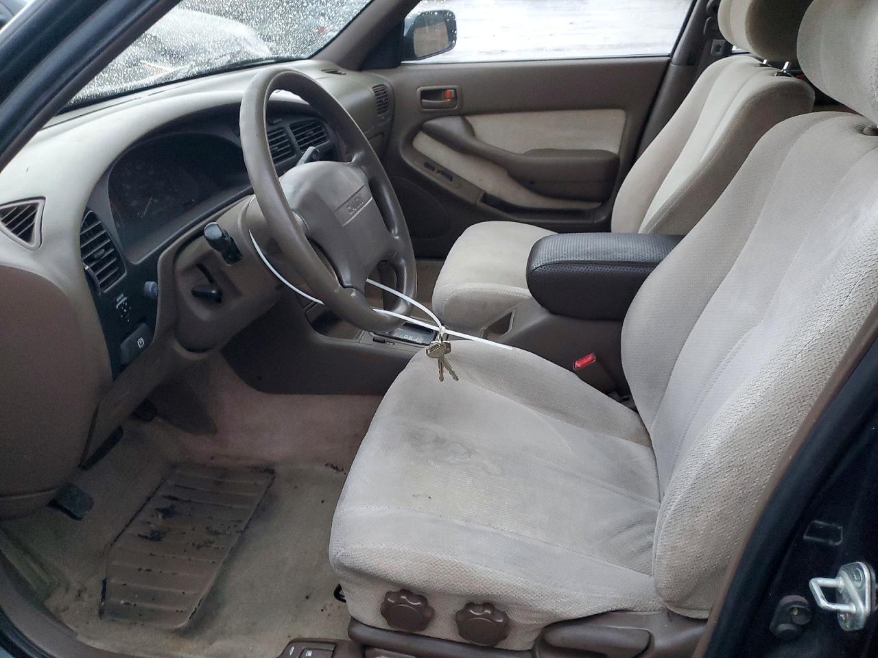 1995 Toyota Camry Le Green vin: JT2GK12E1S0124877
