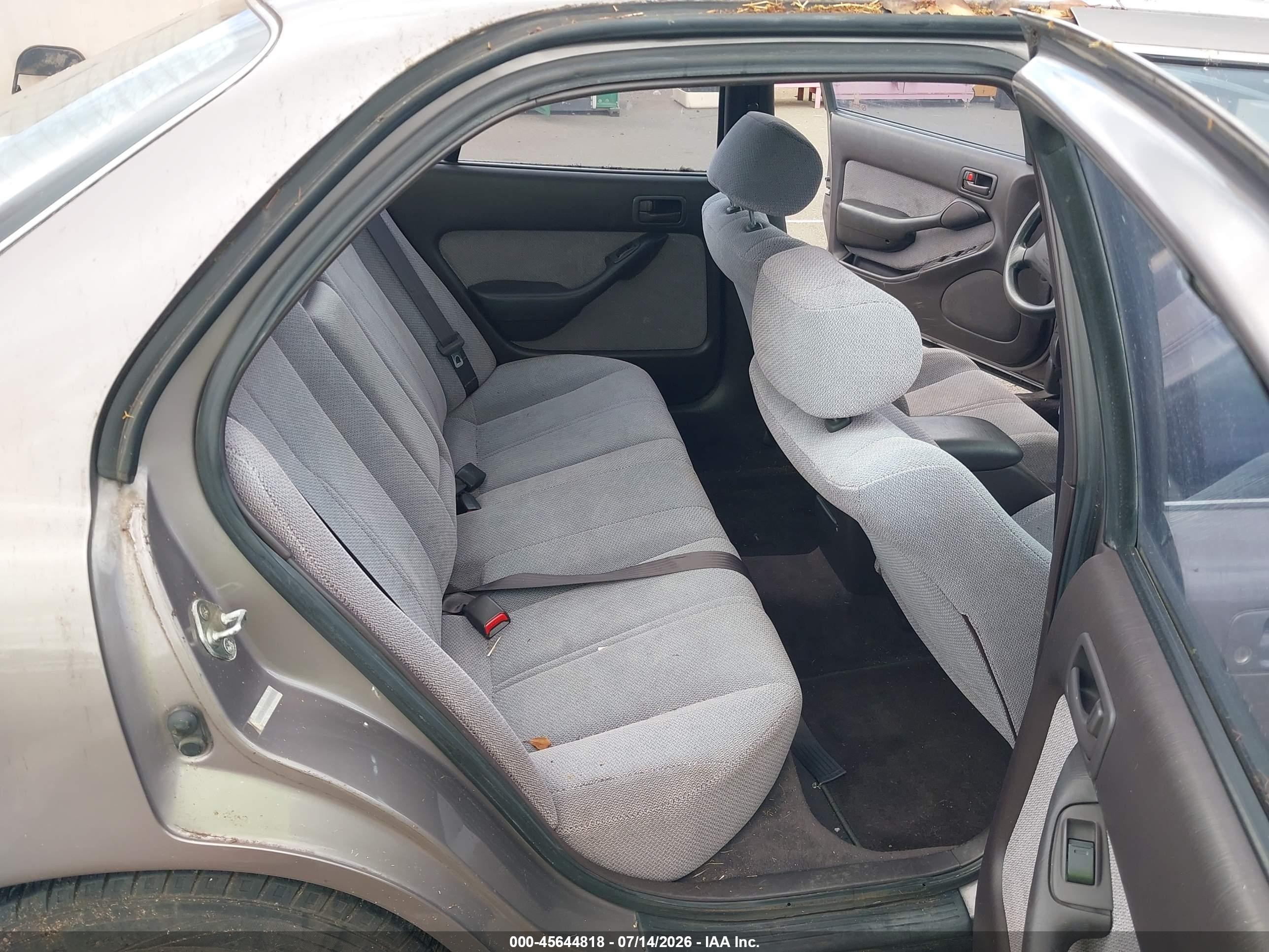 1994 Toyota Camry Le Gray vin: JT2GK12E6R0027412