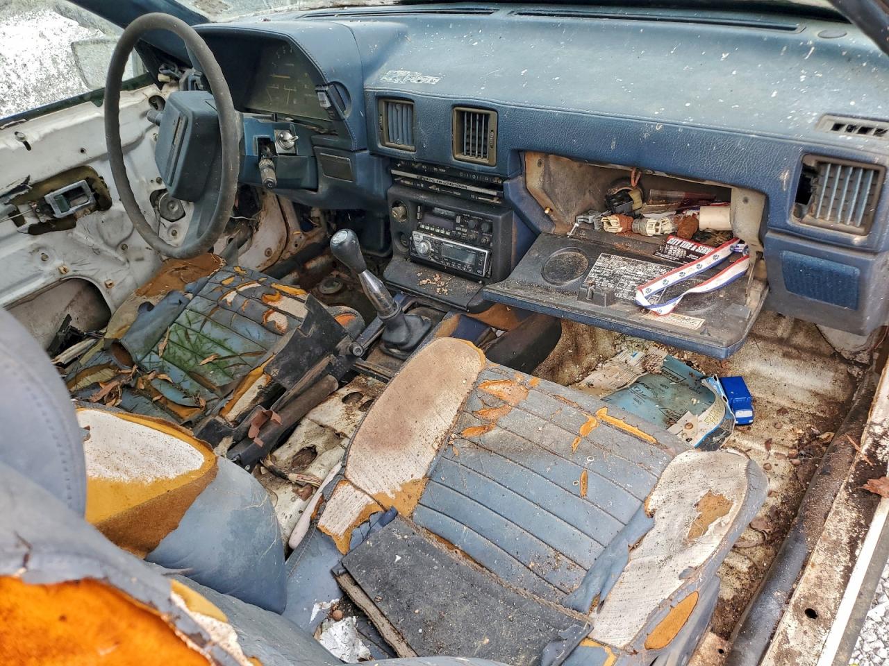 1985 Toyota Supra White vin: JT2MA67L2F0143020