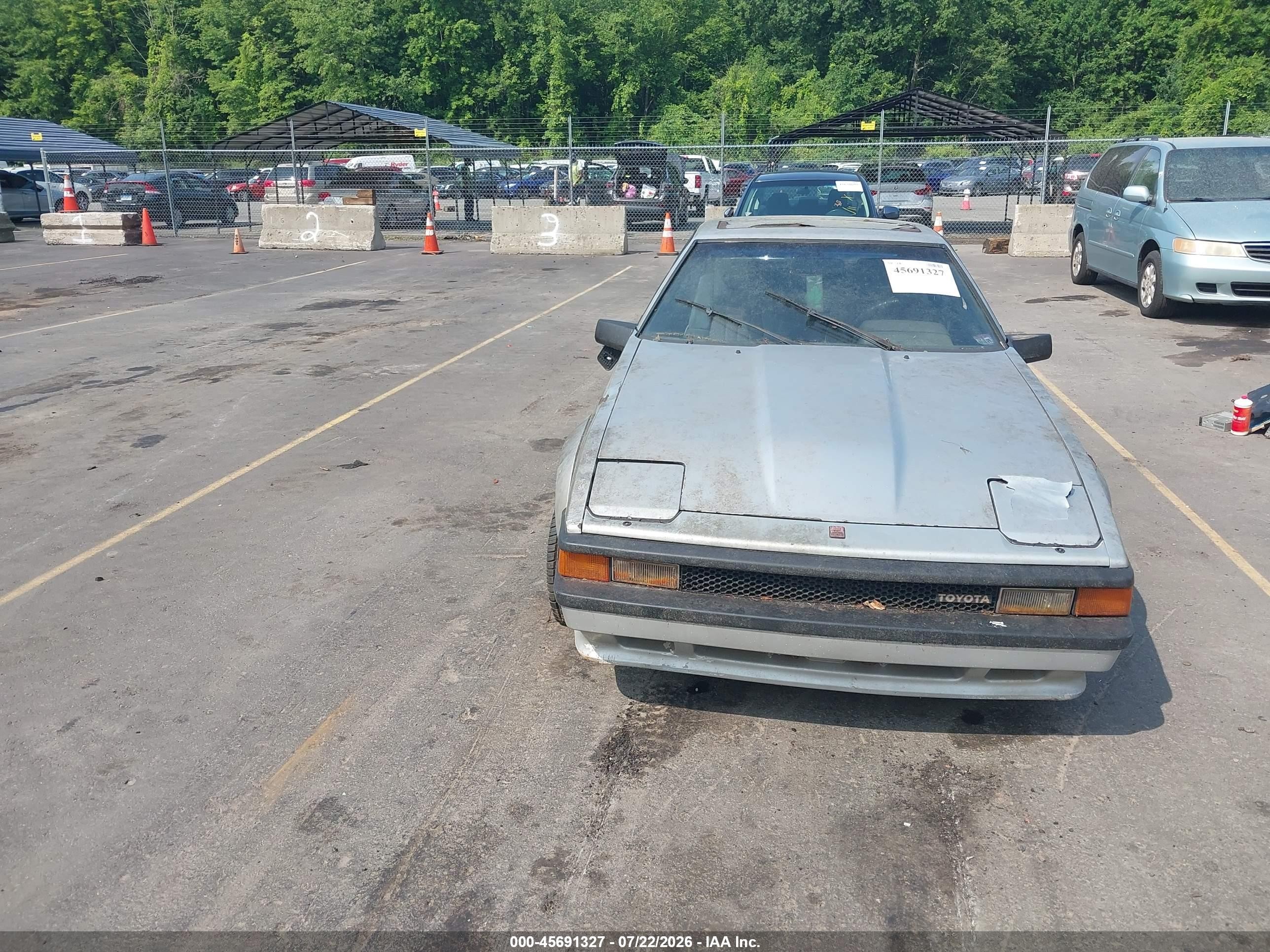 1985 Toyota Supra   Silver vin: JT2MA67L3F0143138