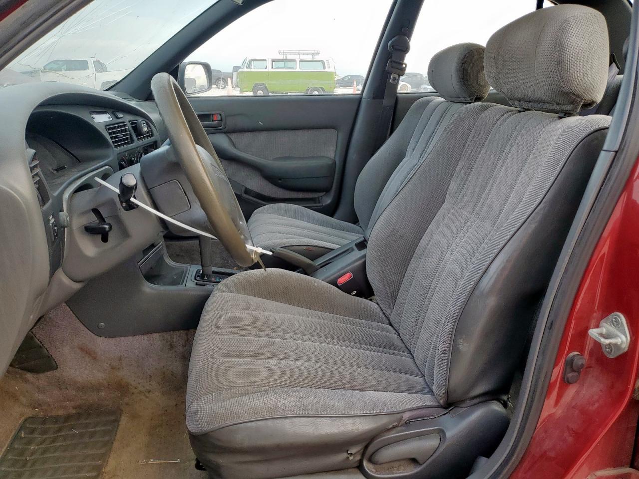 1995 Toyota Camry Dx Red vin: JT2SK11E2S0276632