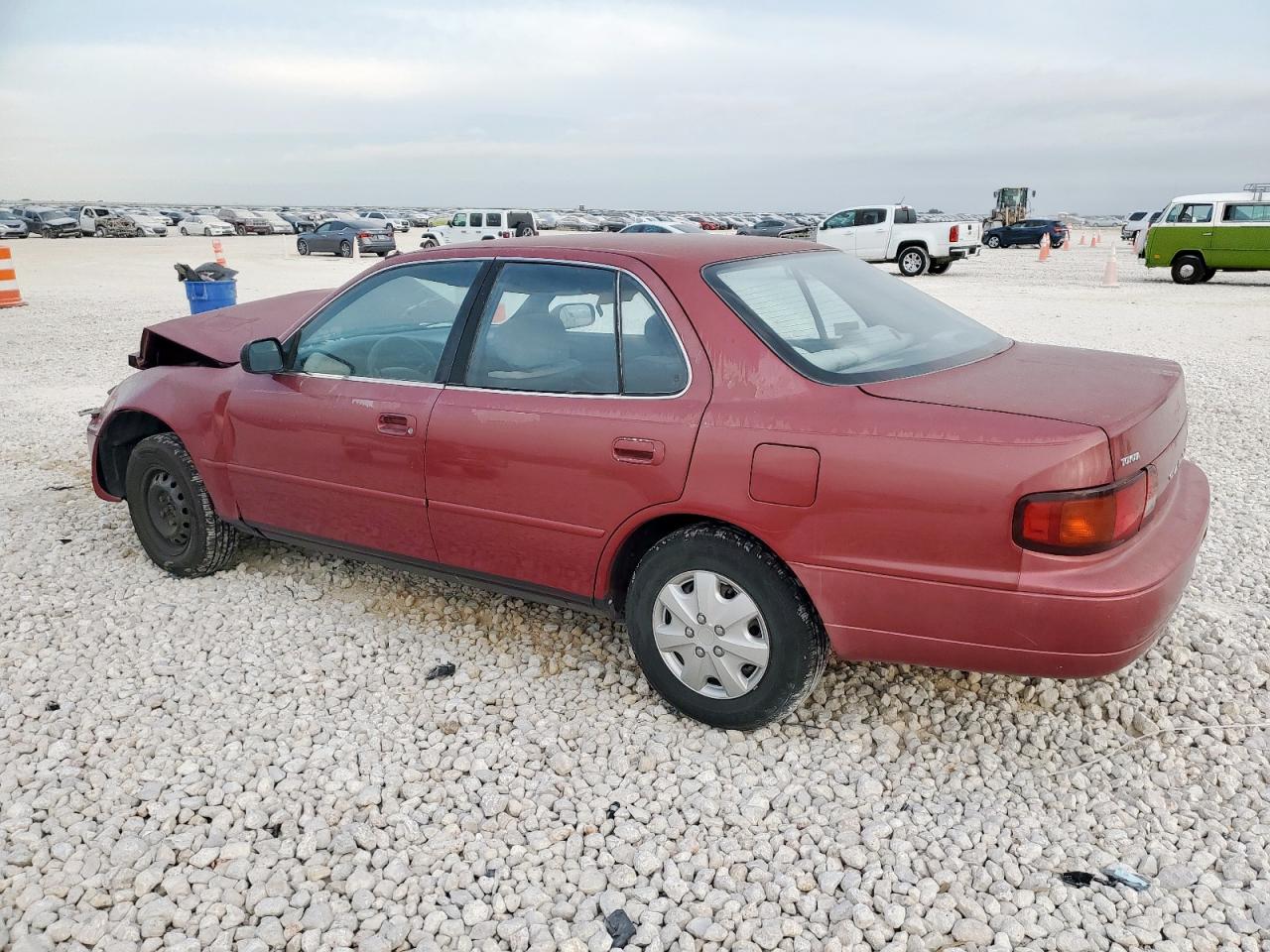 1995 Toyota Camry Dx Red vin: JT2SK11E2S0276632