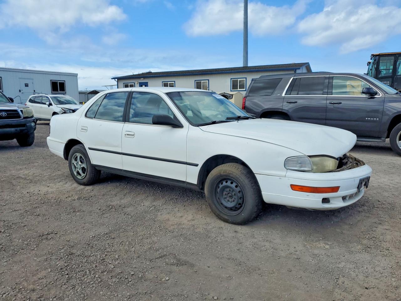 1992 Toyota Camry Dlx White vin: JT2SK11EXN0029671