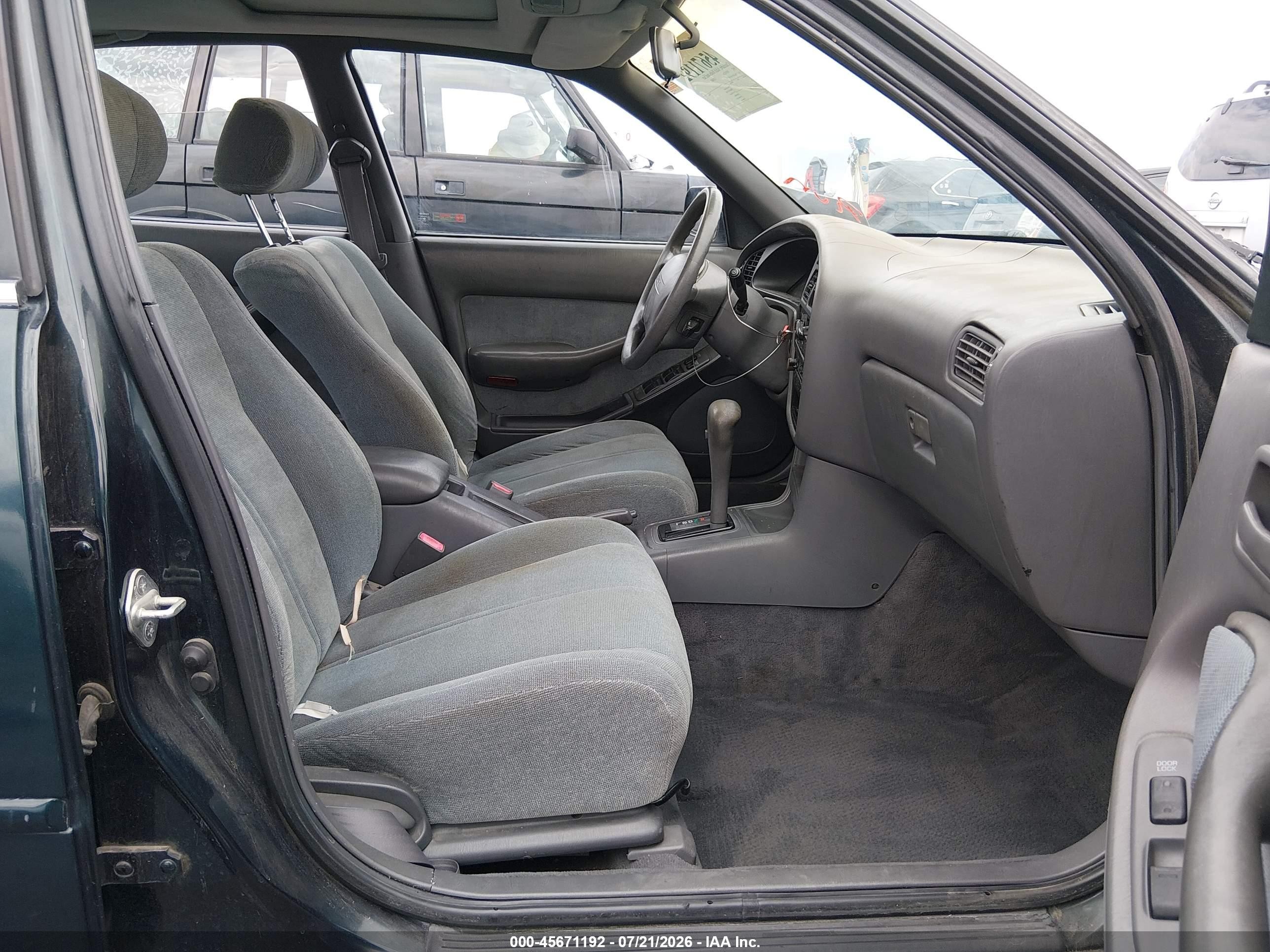 1992 Toyota Camry Le Green vin: JT2SK12E1N0035941