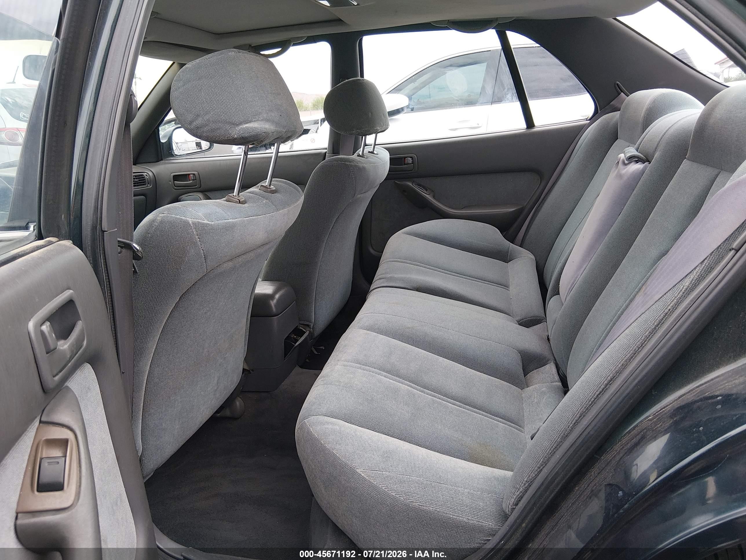 1992 Toyota Camry Le Green vin: JT2SK12E1N0035941