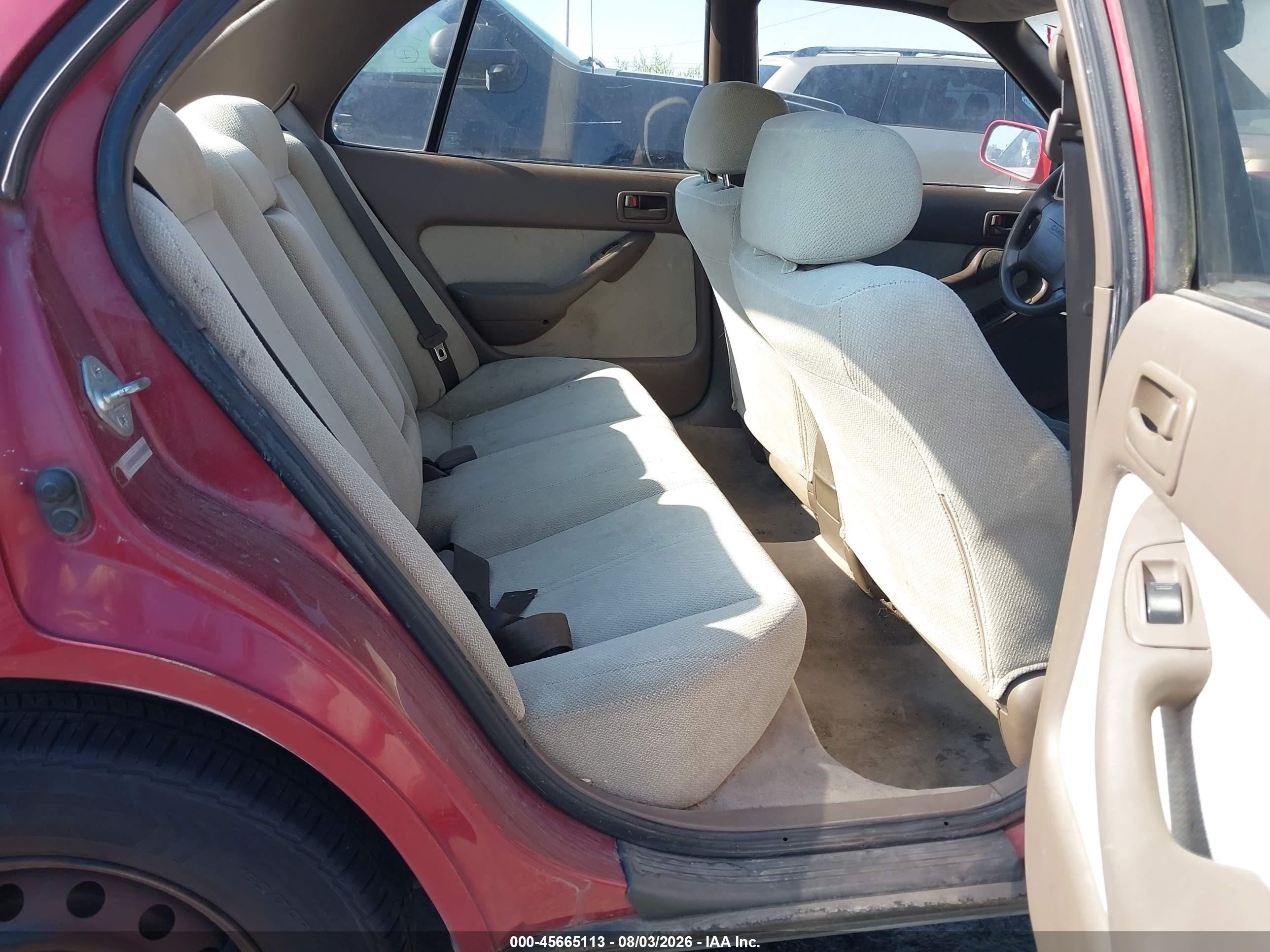 1994 Toyota Camry Le Red vin: JT2SK12E1R0244098