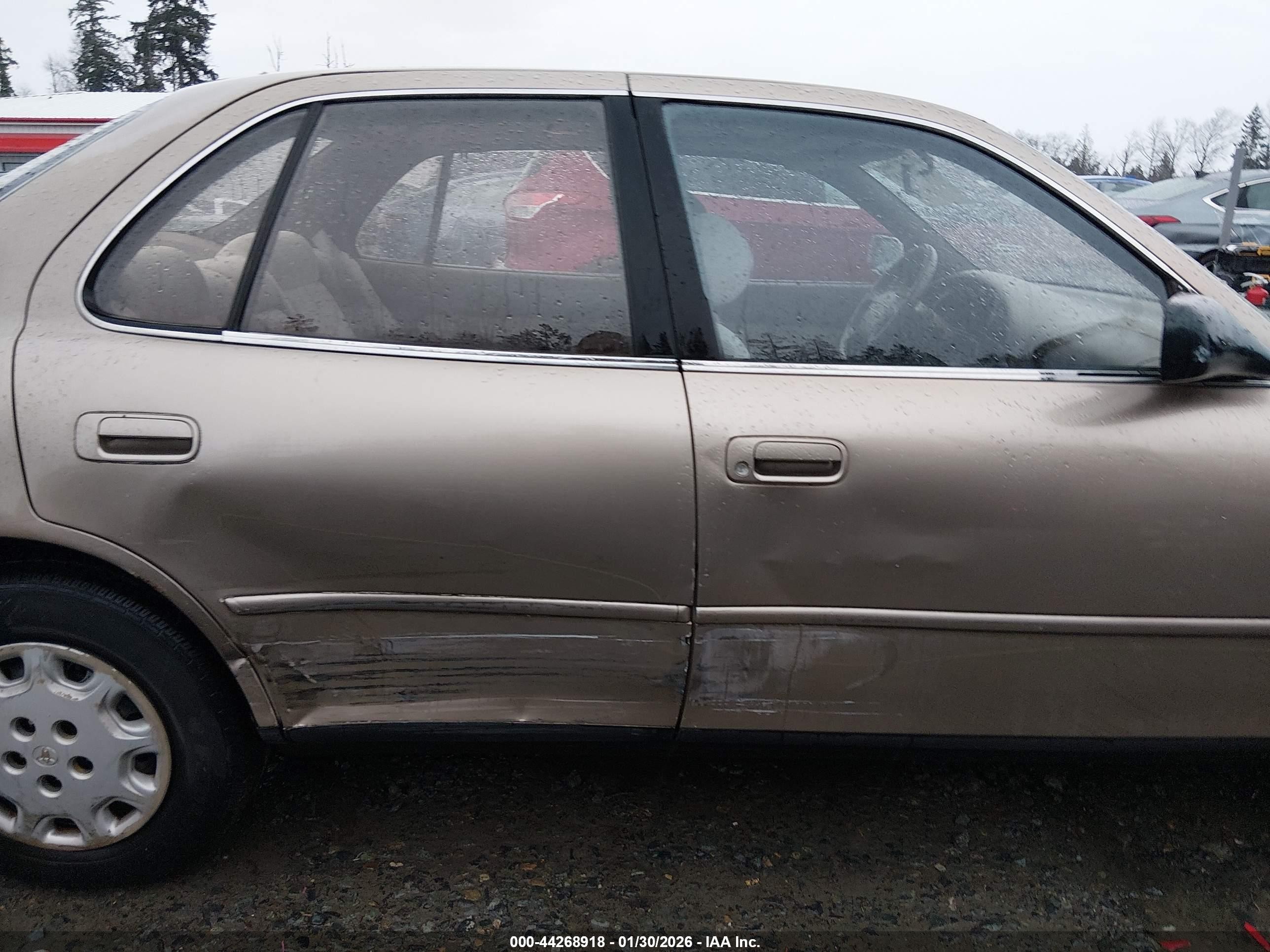 1995 Toyota Camry Le Gold vin: JT2SK12E1S0316620