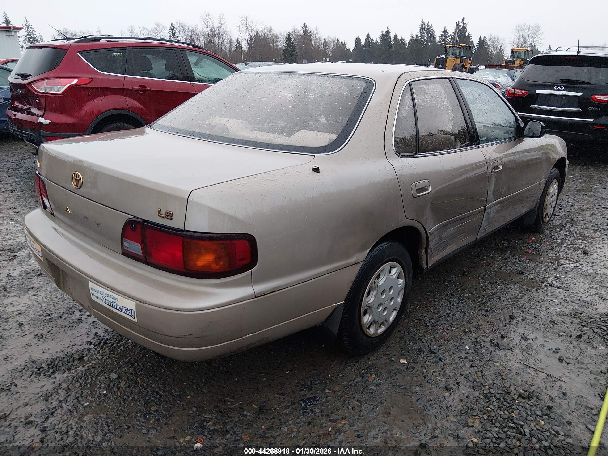 1995 Toyota Camry Le Gold vin: JT2SK12E1S0316620