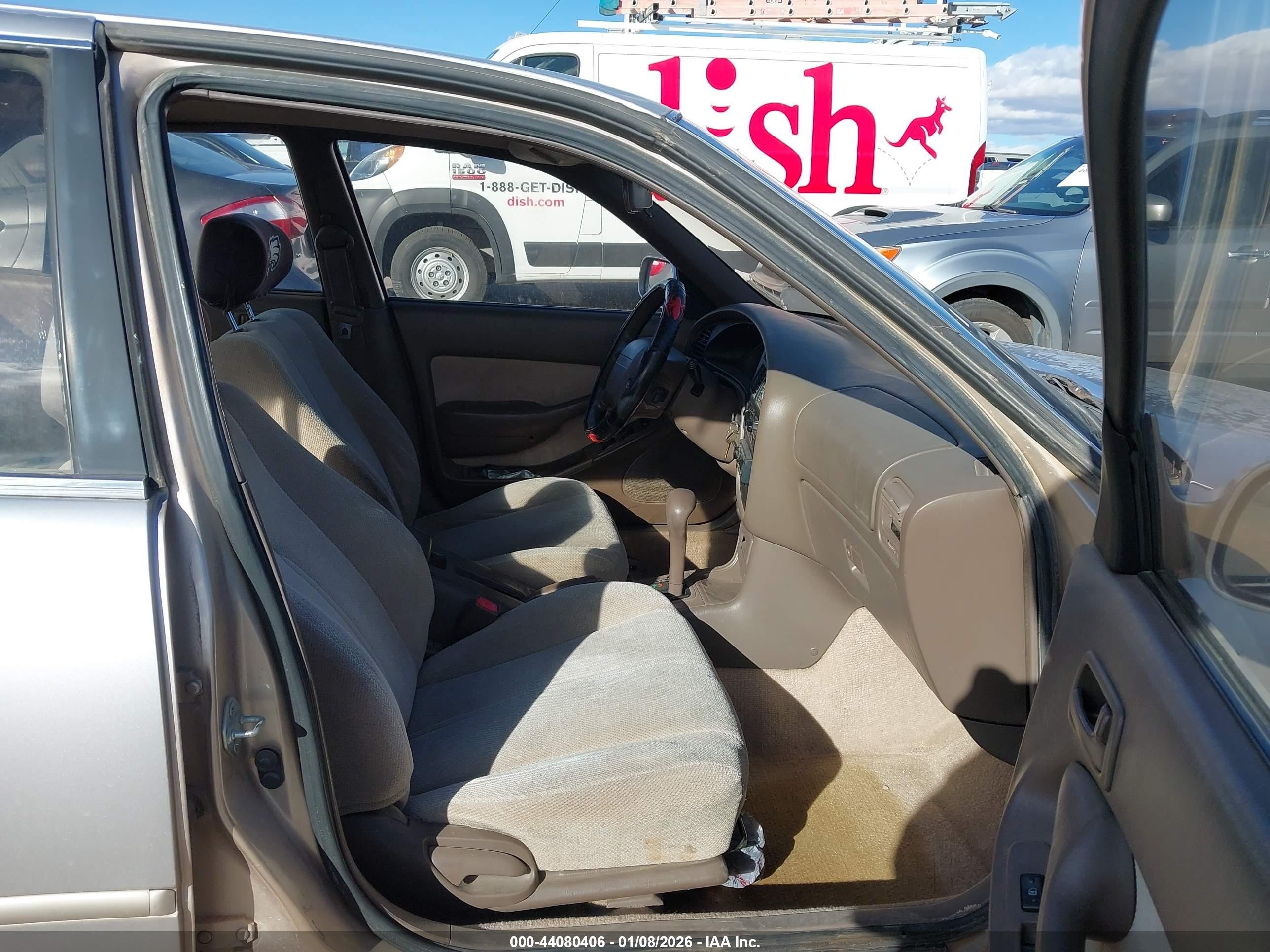 1995 Toyota Camry Le Gold vin: JT2SK12E3S0313699