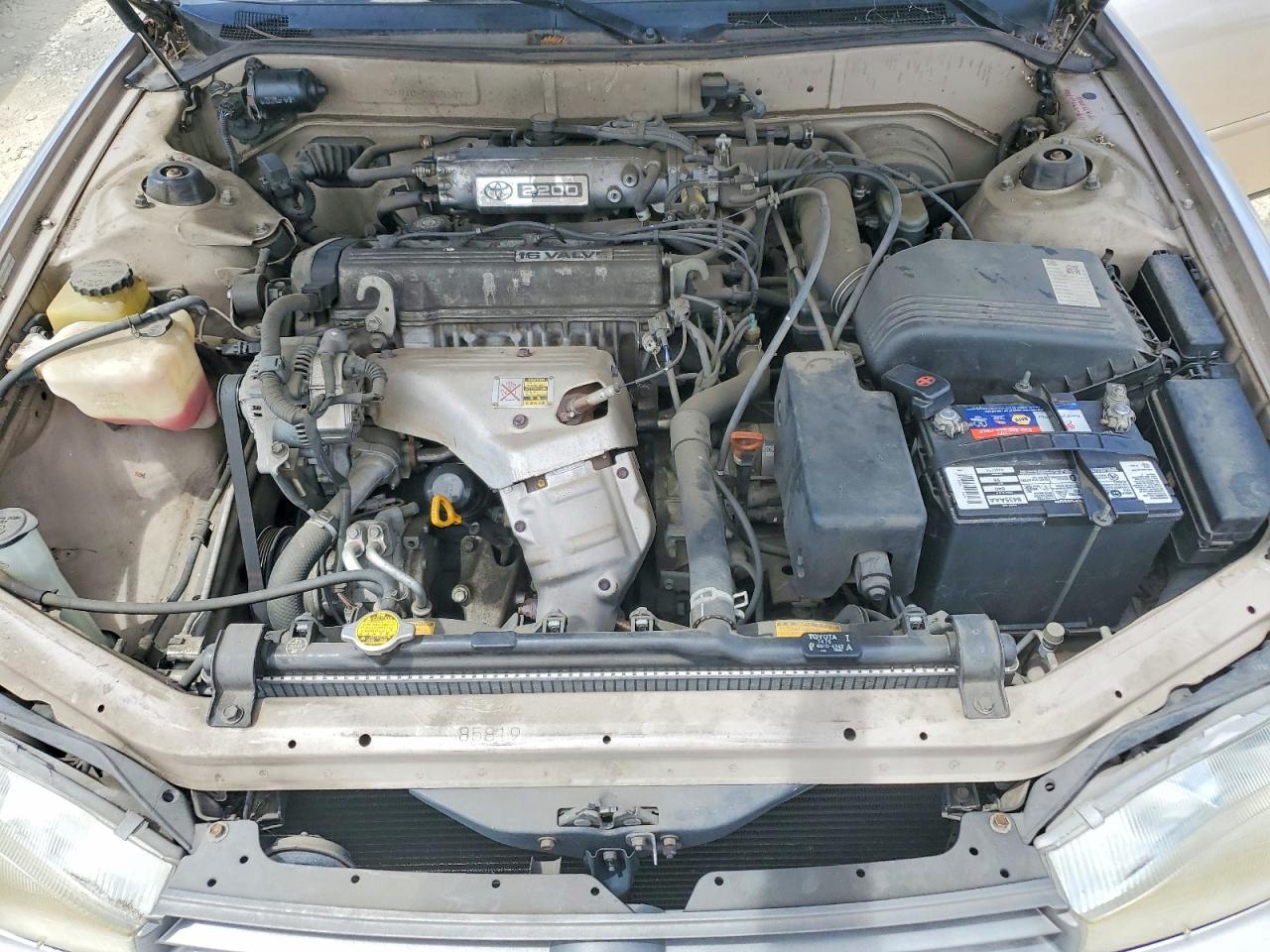 1994 Toyota Camry Le Желто-коричневый vin: JT2SK12E4R0268167