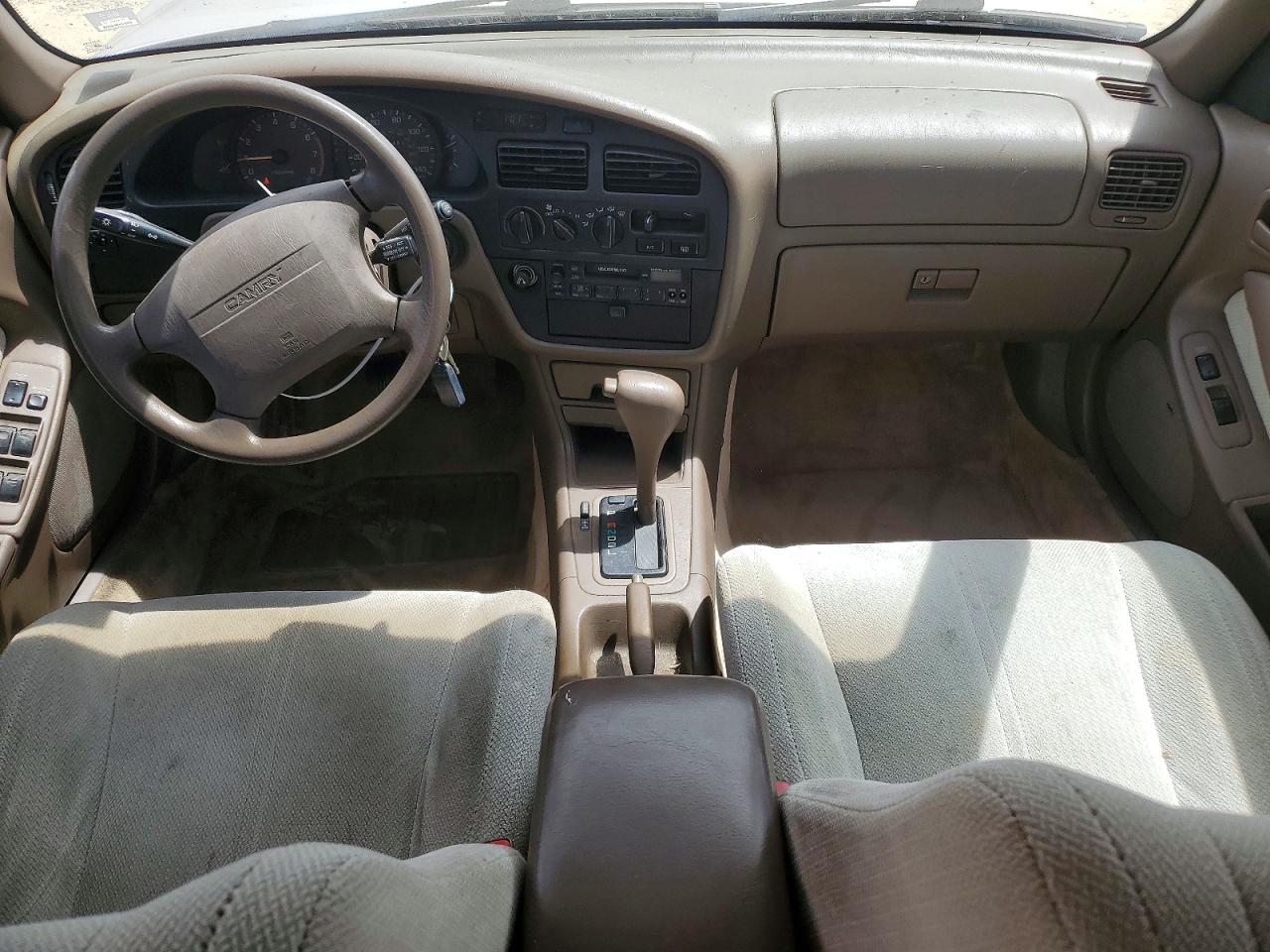 1994 Toyota Camry Le Желто-коричневый vin: JT2SK12E4R0268167
