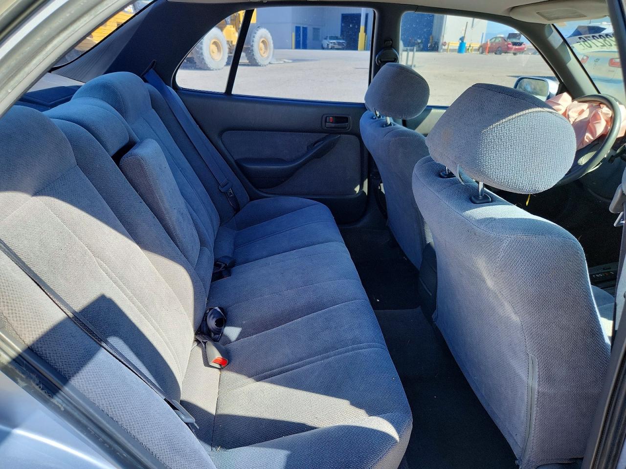 1995 Toyota Camry Le Silver vin: JT2SK12E4S0277487