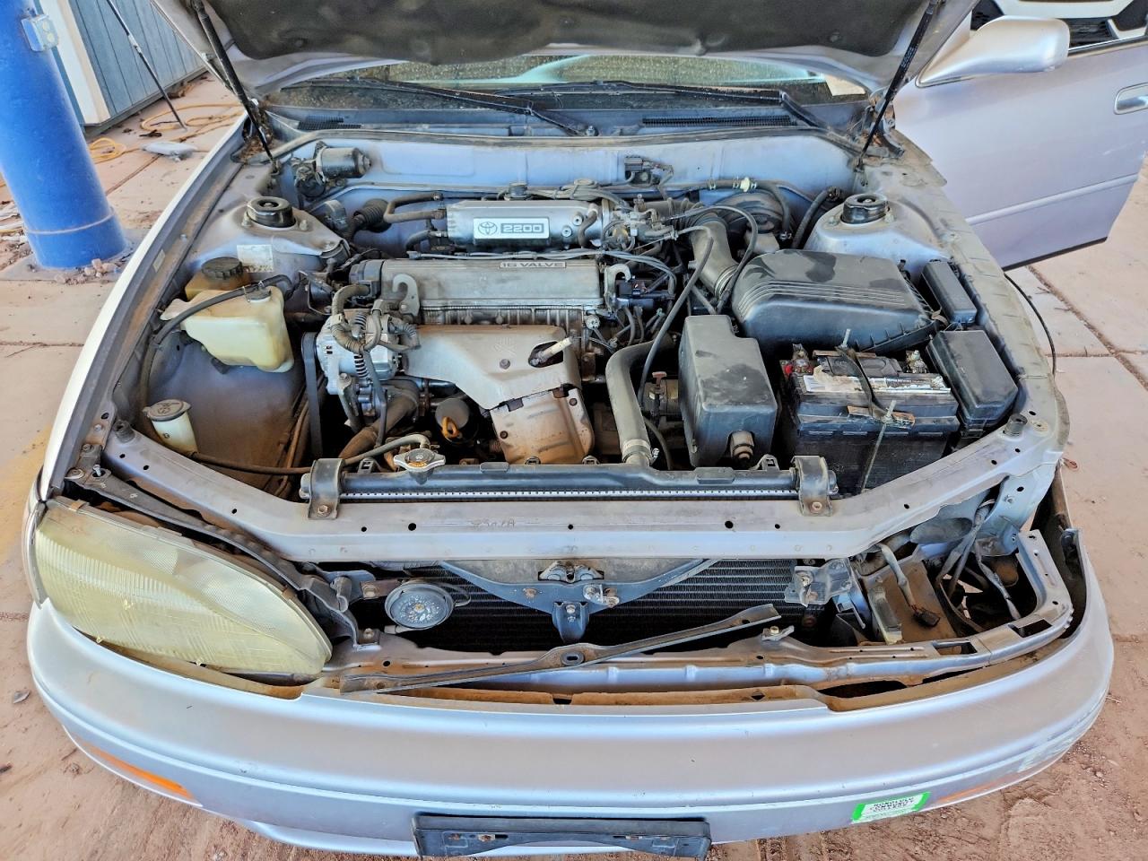 1995 Toyota Camry Le Silver vin: JT2SK12E6S0287969