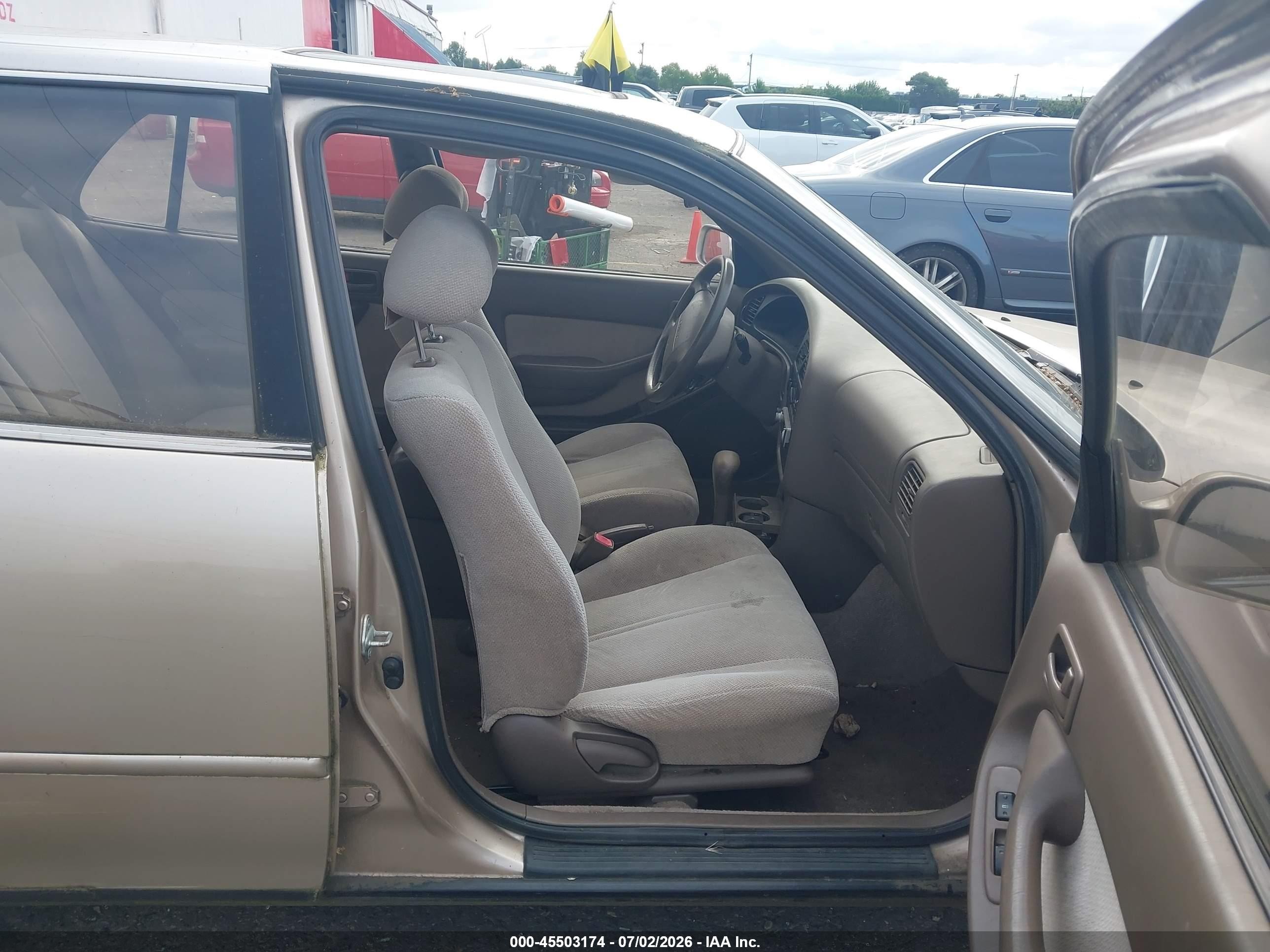 1995 Toyota Camry Le Gold vin: JT2SK12E8S0279887