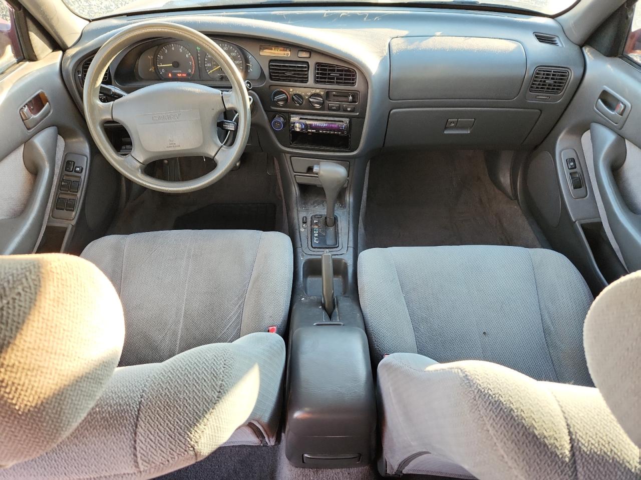 1995 Toyota Camry Le Maroon vin: JT2SK12E8S0319062