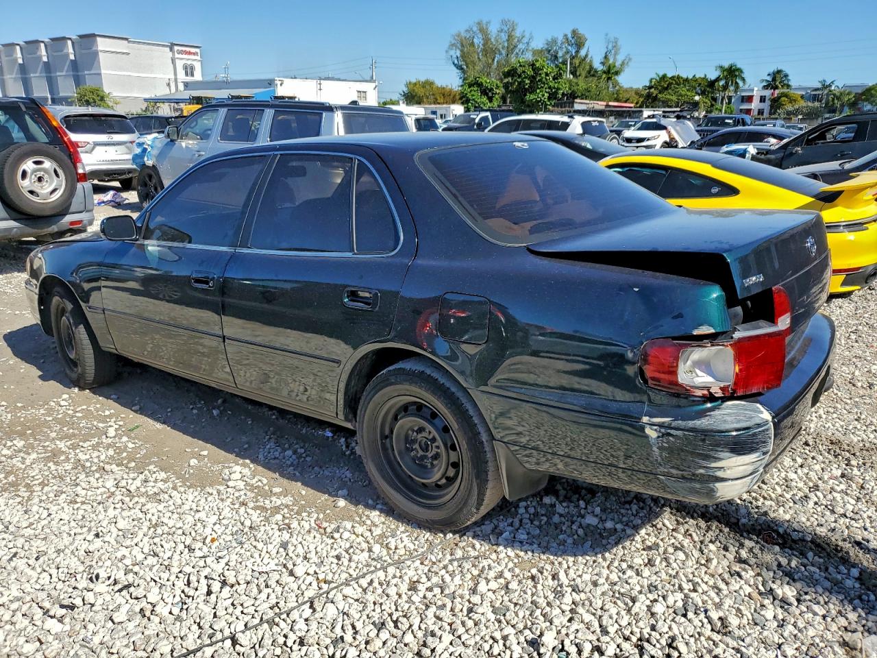 1995 Toyota Camry Le Green vin: JT2SK12E8S0330028