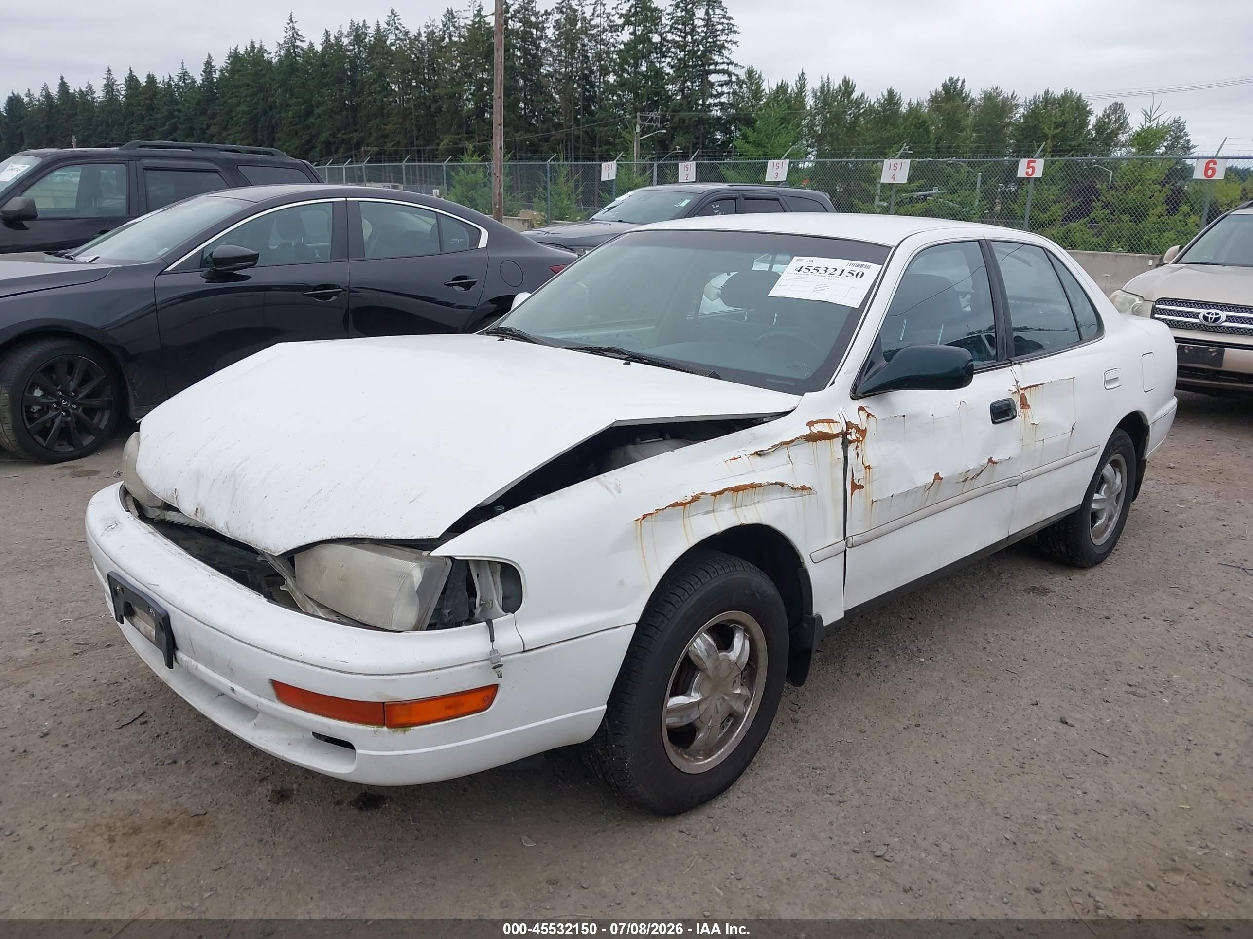 1992 Toyota Camry Le White vin: JT2SK12E9N0088077