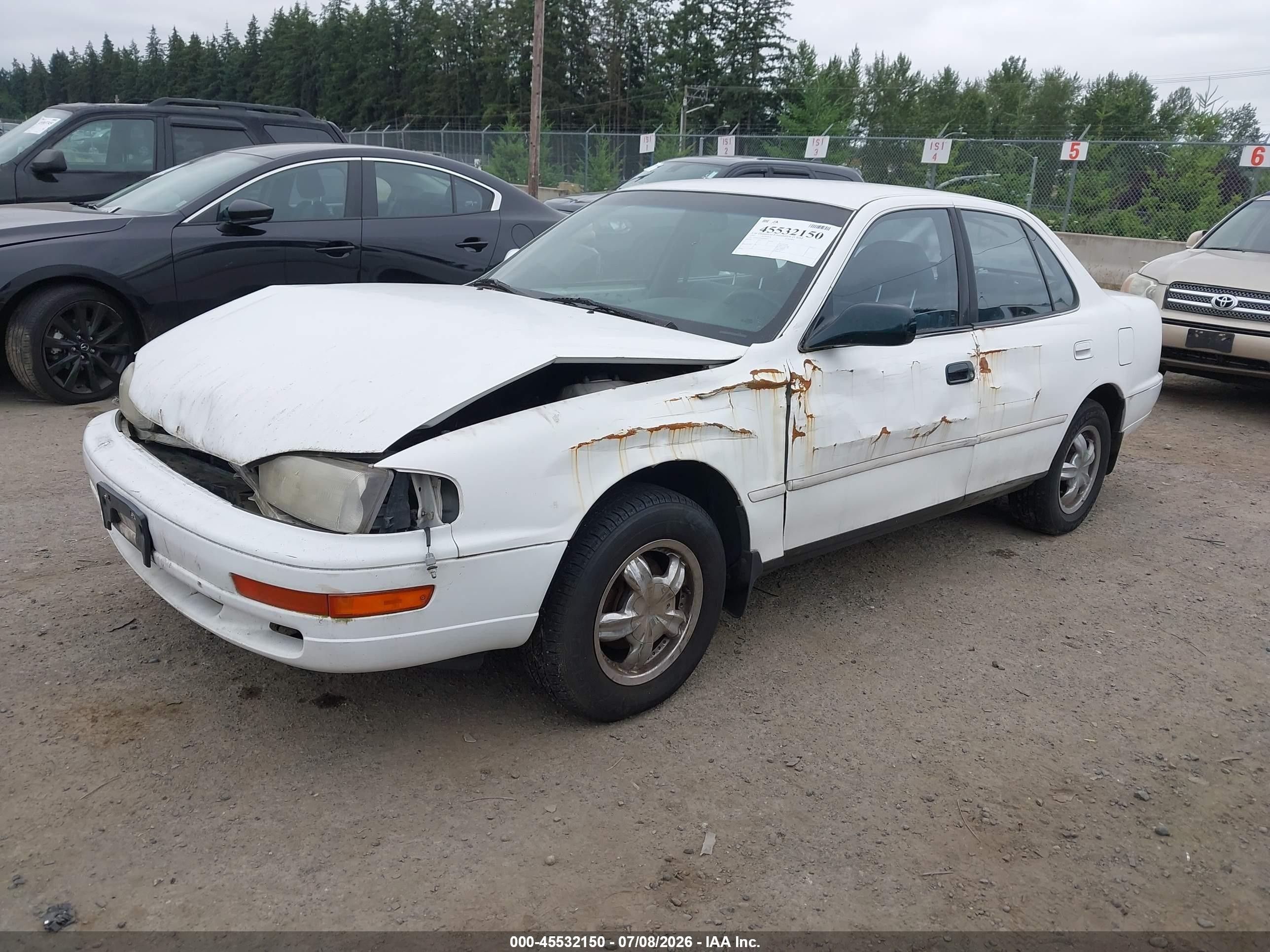 1992 Toyota Camry Le White vin: JT2SK12E9N0088077
