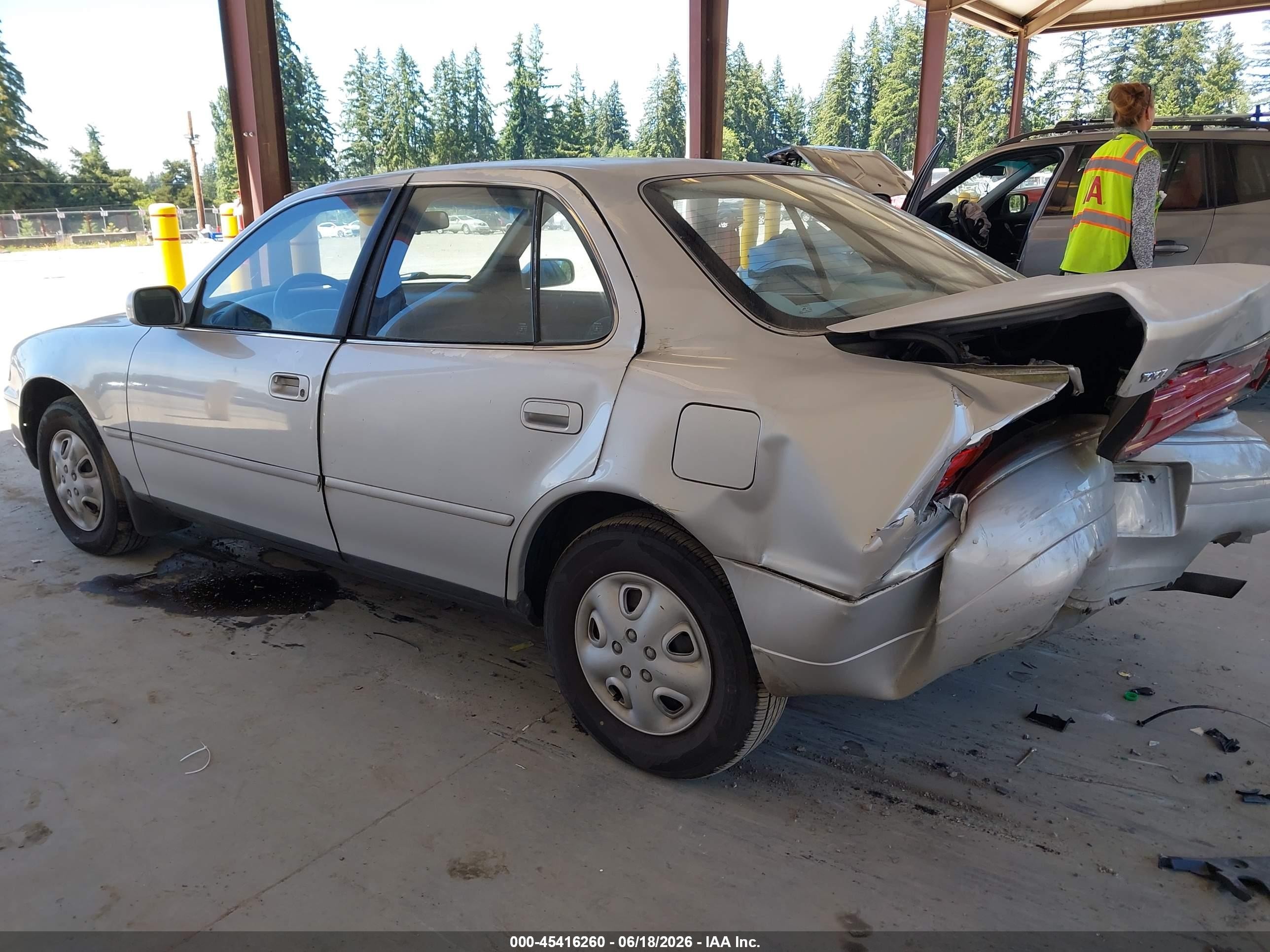 1993 Toyota Camry Le Silver vin: JT2SK12E9P0148765