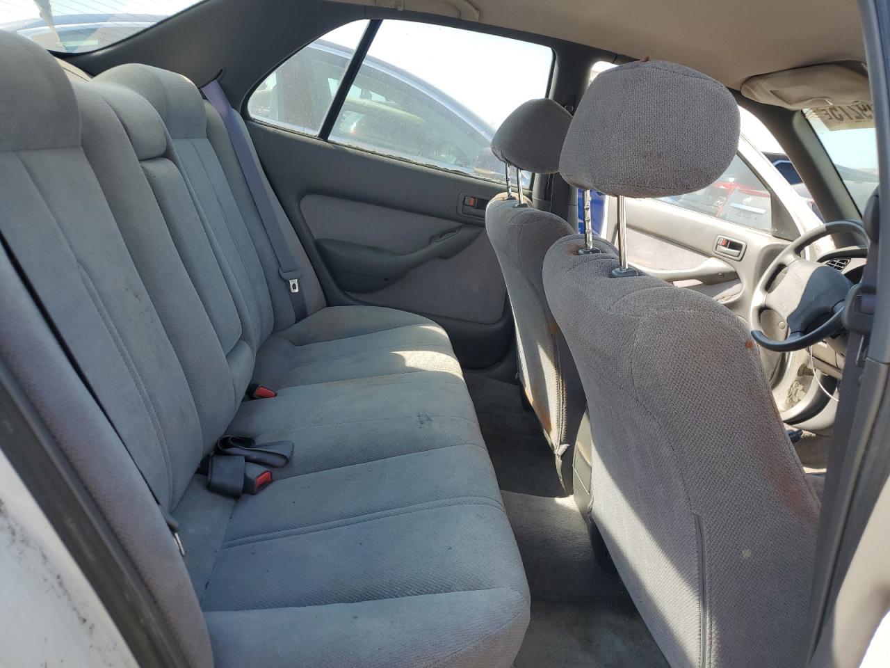 1995 Toyota Camry Le Белый vin: JT2SK12E9S0288565
