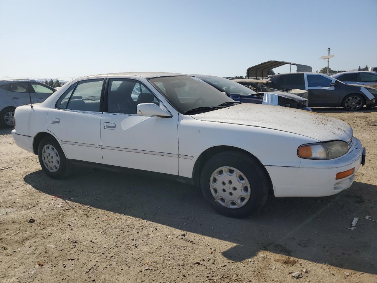 1995 Toyota Camry Le Белый vin: JT2SK12E9S0288565