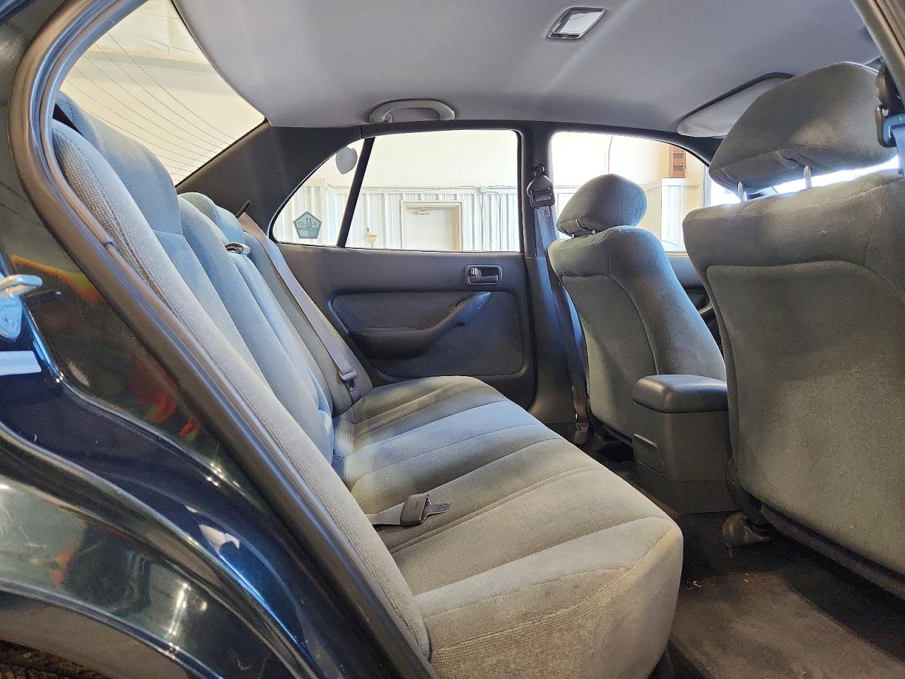 1992 Toyota Camry Le Green vin: JT2SK12EXN0017387