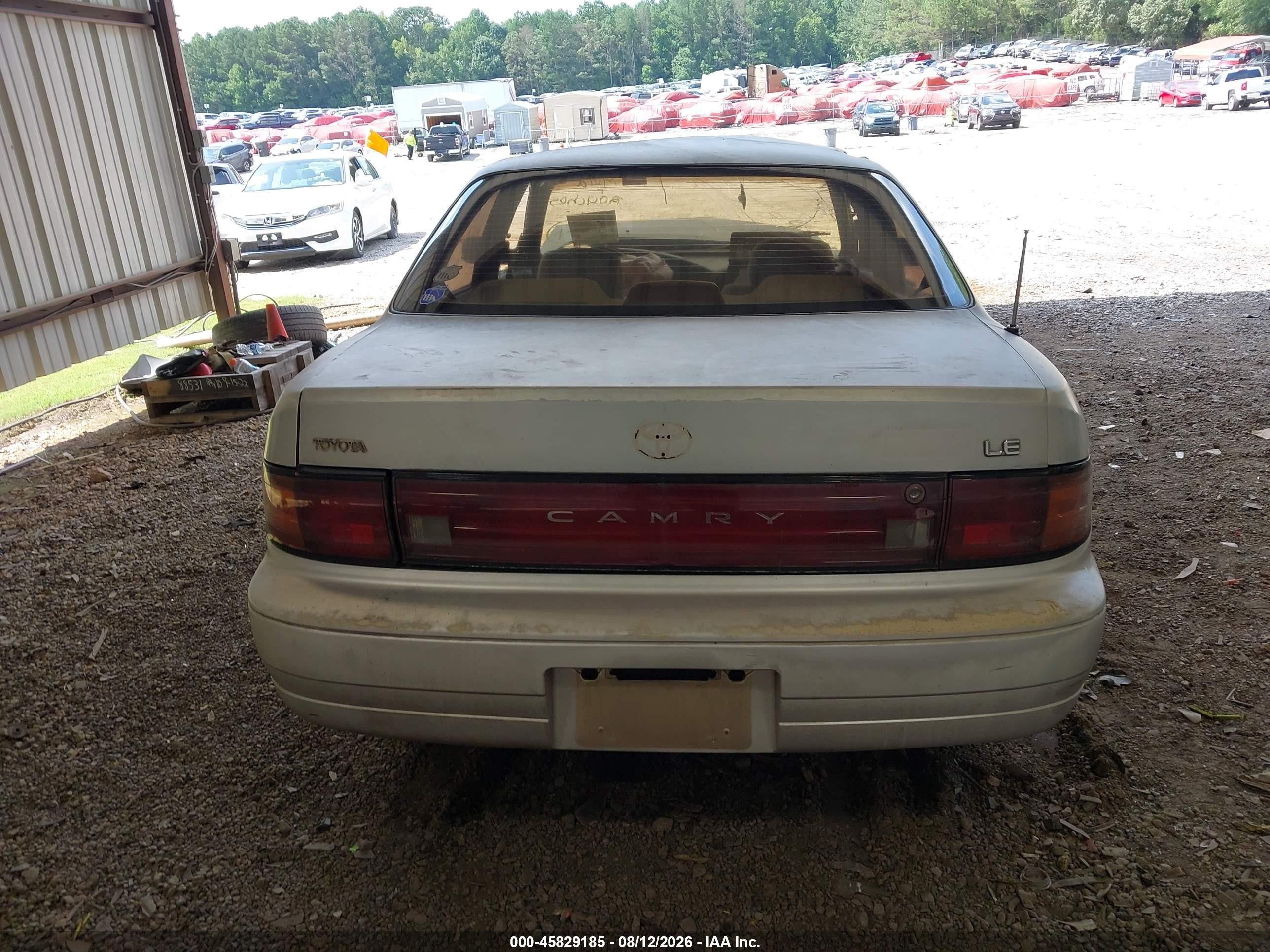 1994 Toyota Camry Le Beige vin: JT2SK12EXR0195869