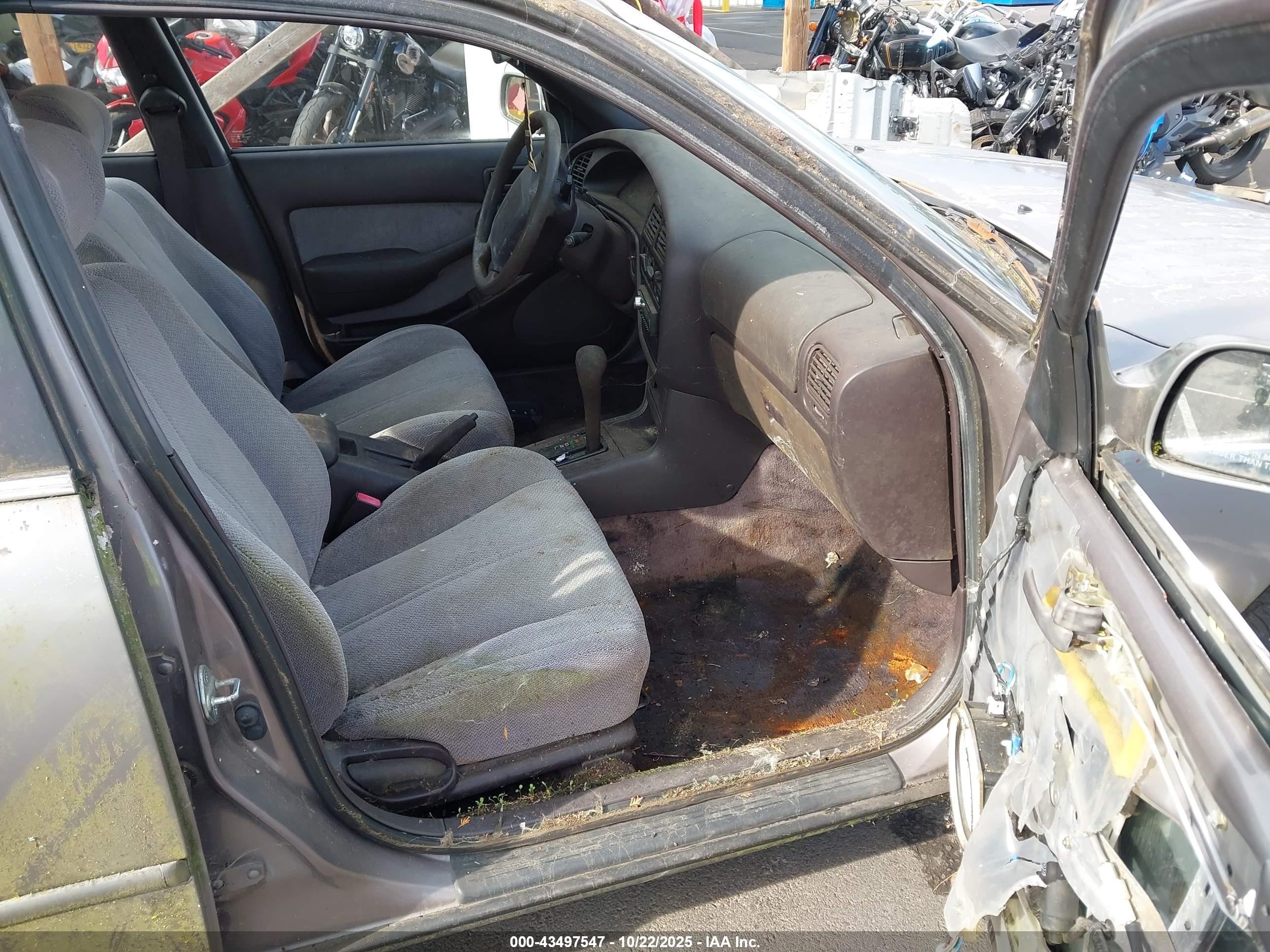 1994 Toyota Camry Le Gray vin: JT2SK12EXR0263202