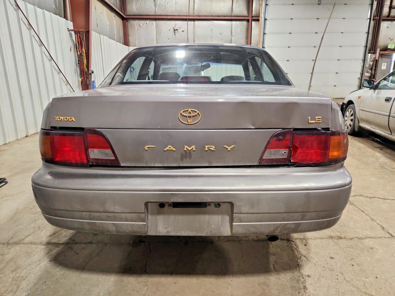 1995 Toyota Camry Le Silver vin: JT2SK12EXS0312579