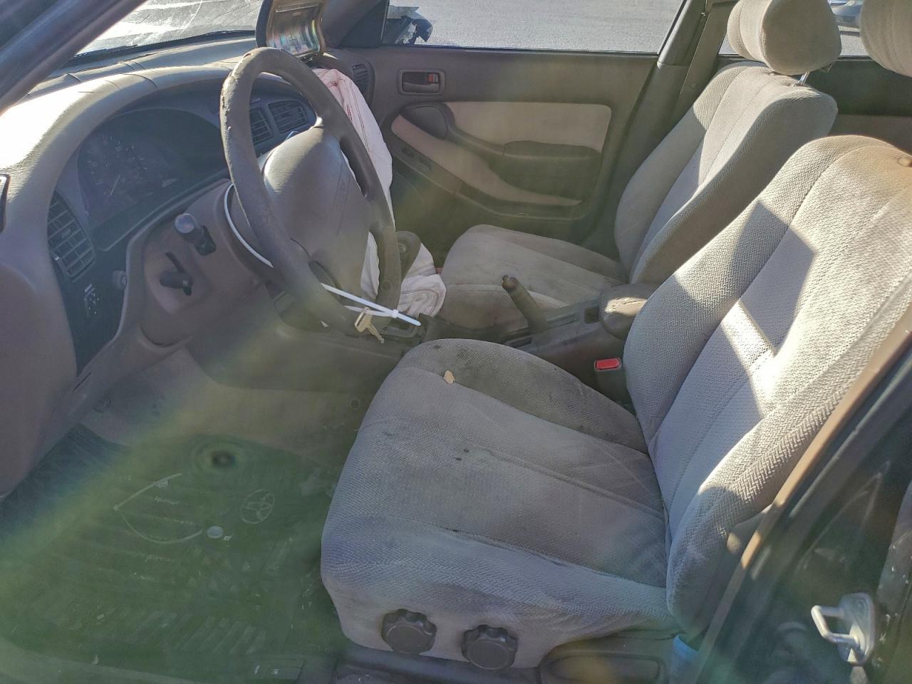 1995 Toyota Camry Le Green vin: JT2SK12EXS0331147