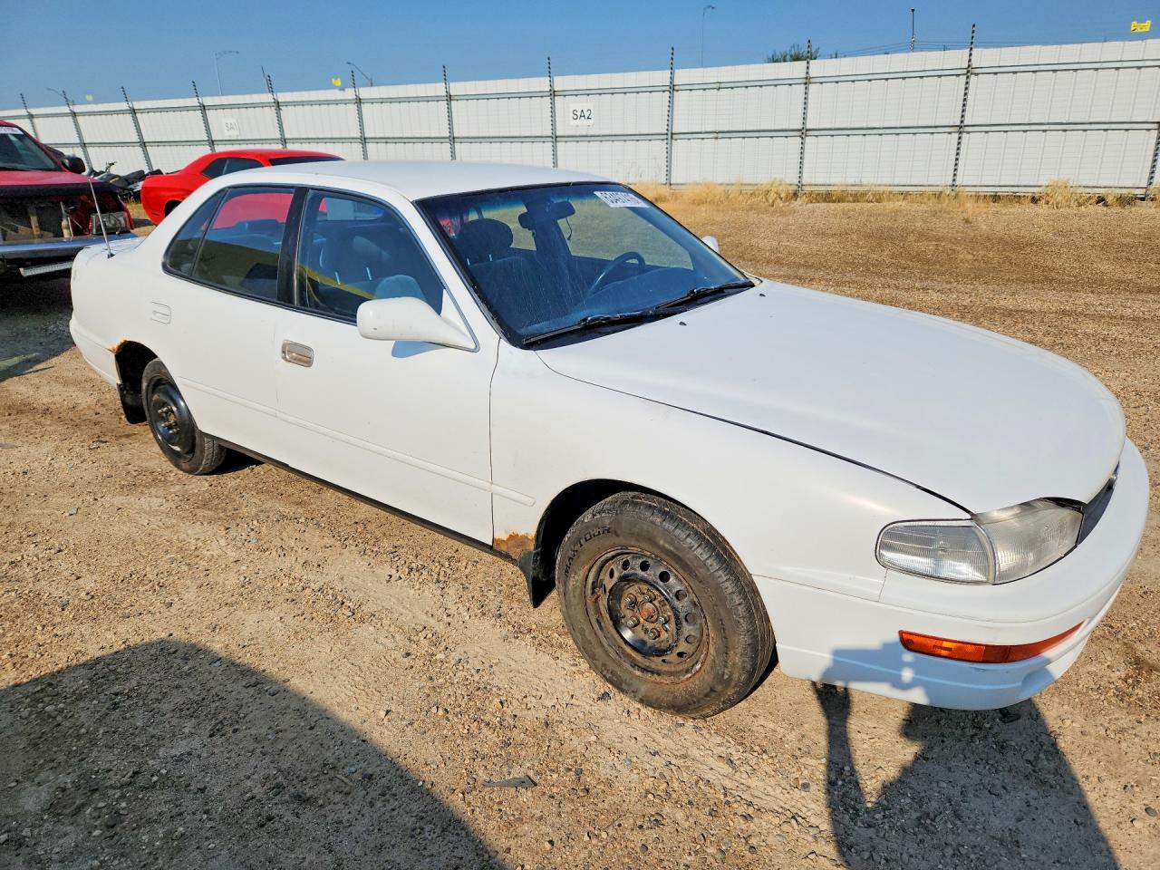1992 Toyota Camry Le Белый vin: JT2SK12F0N0031033