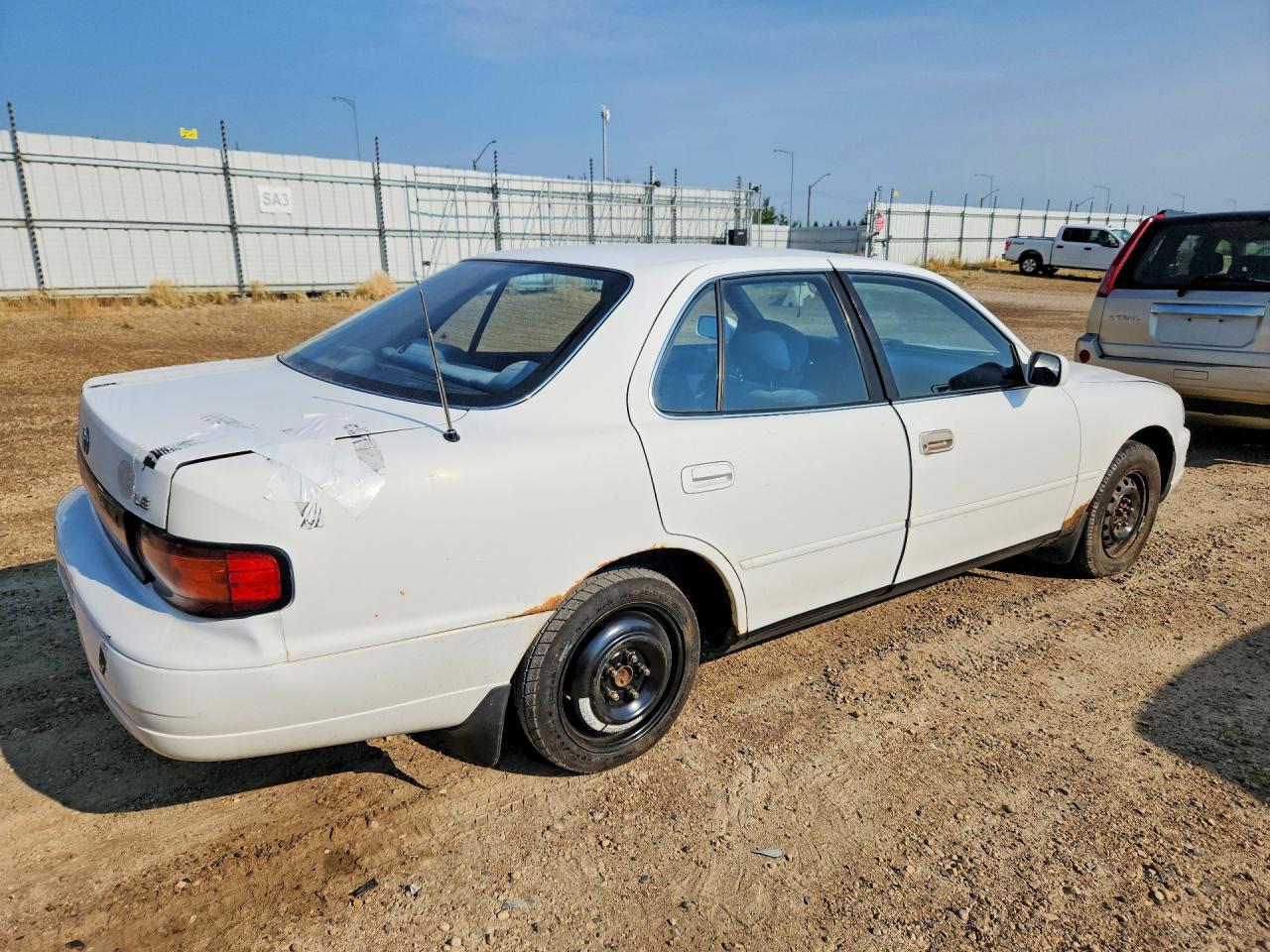 1992 Toyota Camry Le Белый vin: JT2SK12F0N0031033
