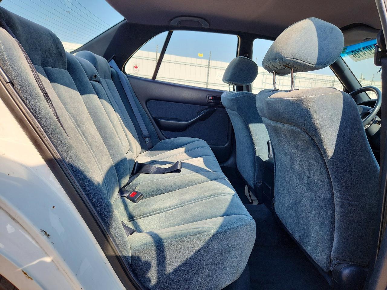 1992 Toyota Camry Le Белый vin: JT2SK12F0N0031033