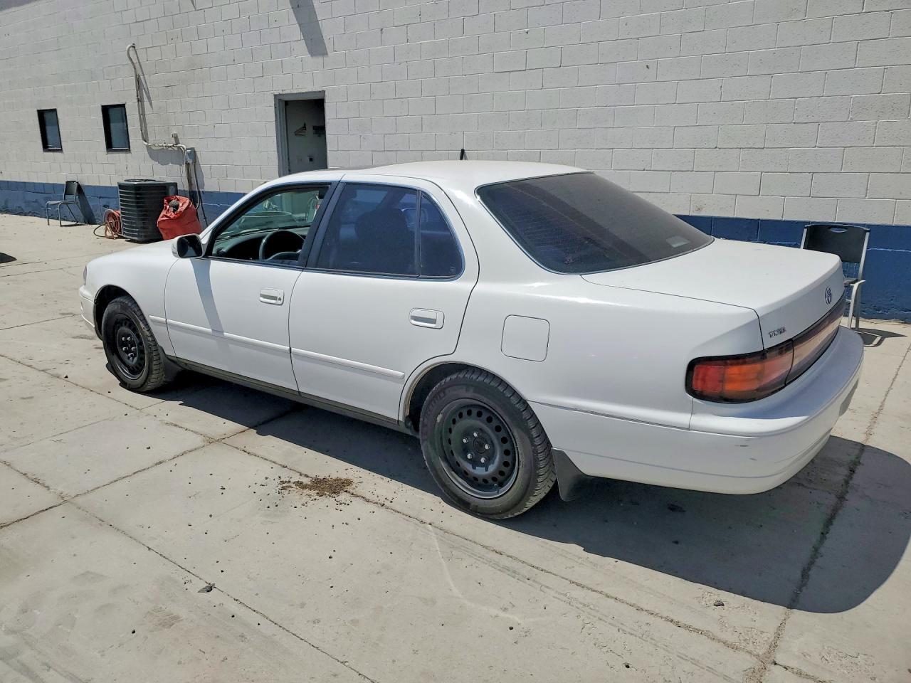 1992 Toyota Camry Xle Белый vin: JT2SK13E4N0095159