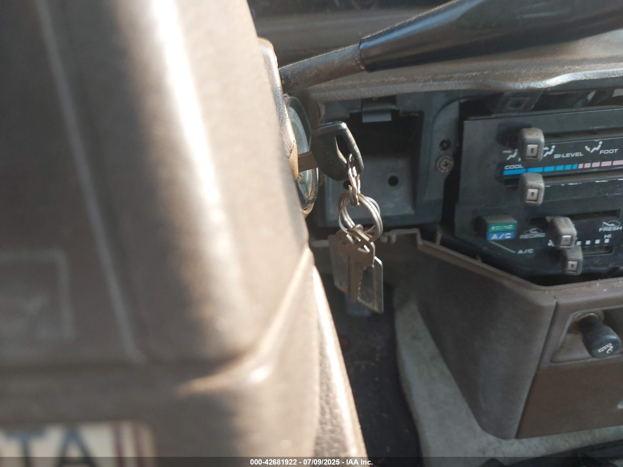 1986 Toyota Camry Dlx Pewter vin: JT2SV12E2G6028729