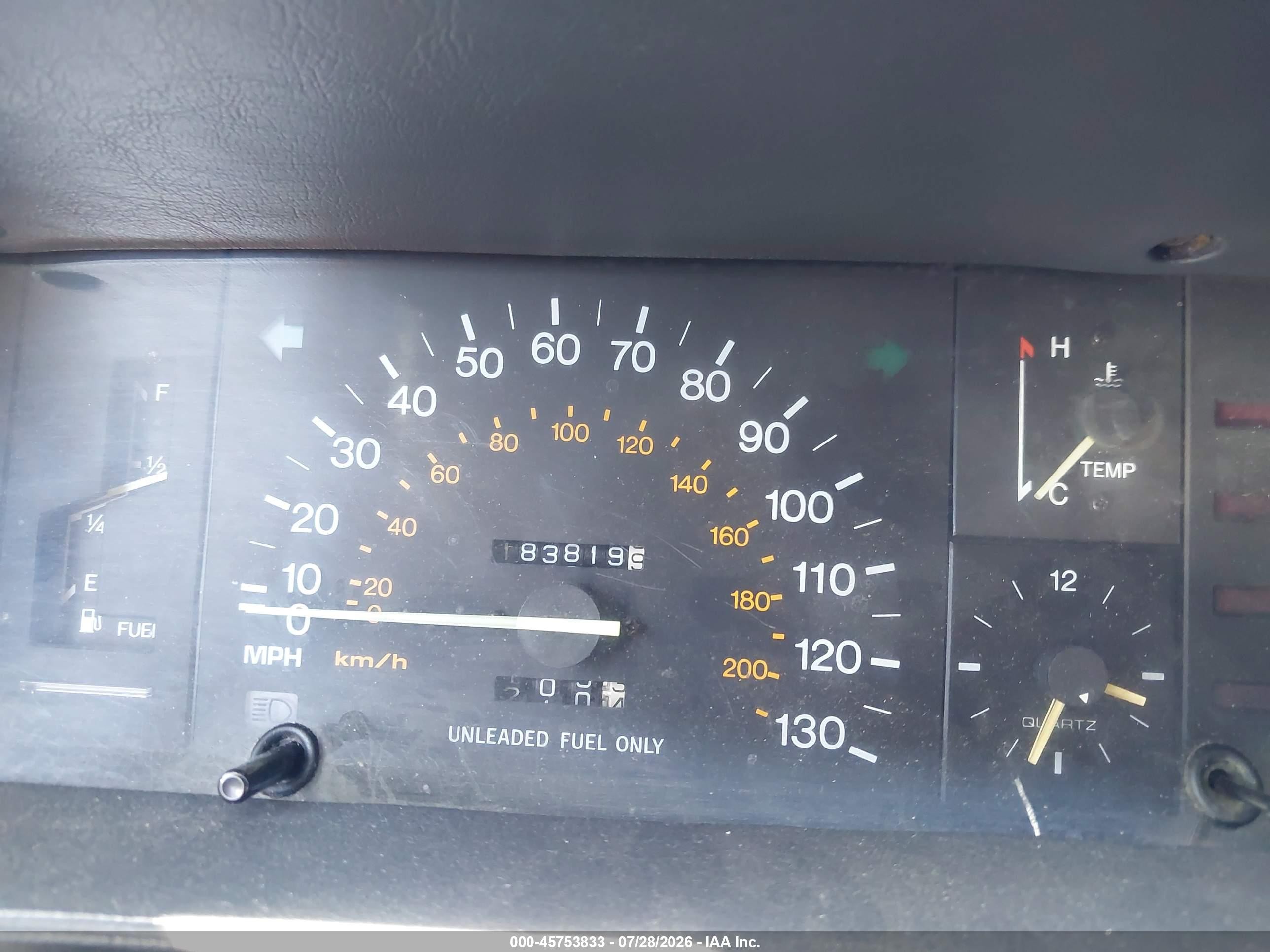 1985 Toyota Camry Dlx White vin: JT2SV12E5F0255592
