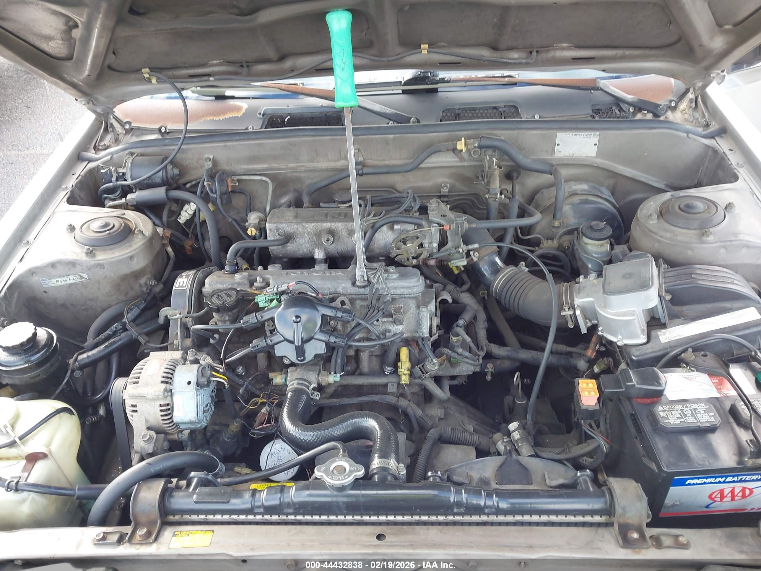 1986 Toyota Camry Dlx Champagne vin: JT2SV12EXG6026114