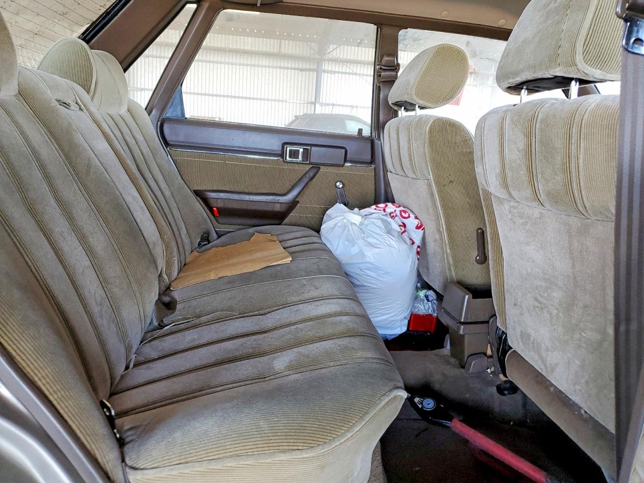1986 Toyota Camry Beige vin: JT2SV16E0G0471555