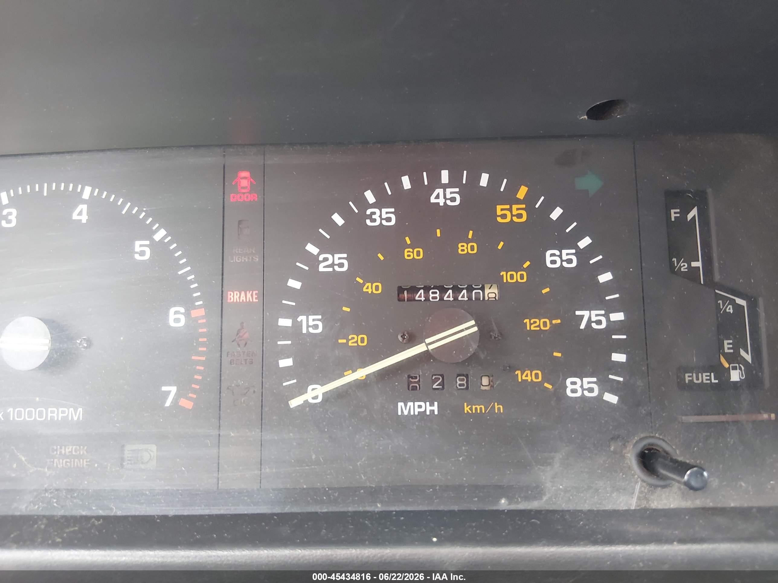 1983 Toyota Camry Le White vin: JT2SV16E1D0018721