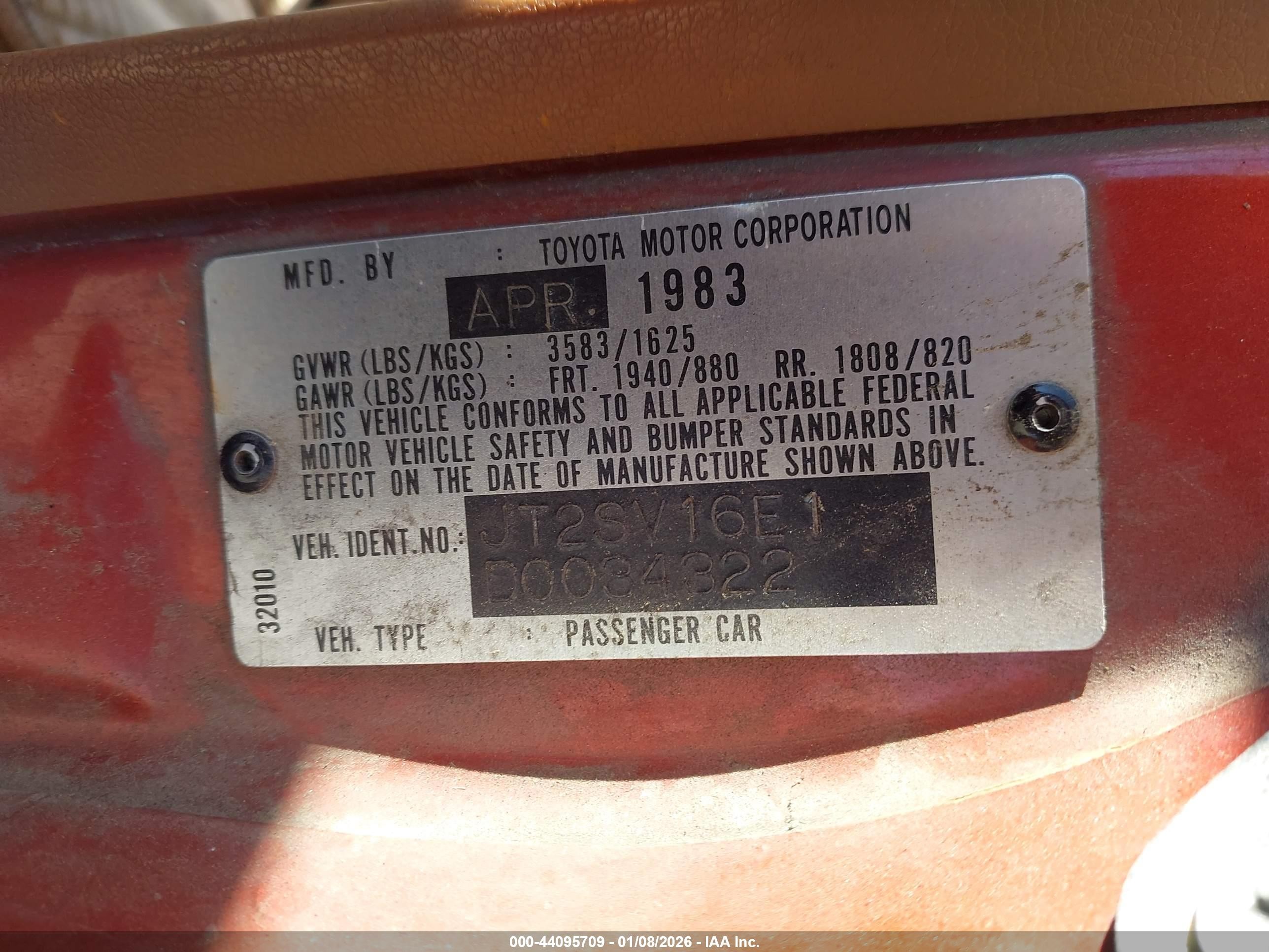 1983 Toyota Camry Le Orange vin: JT2SV16E1D0034322