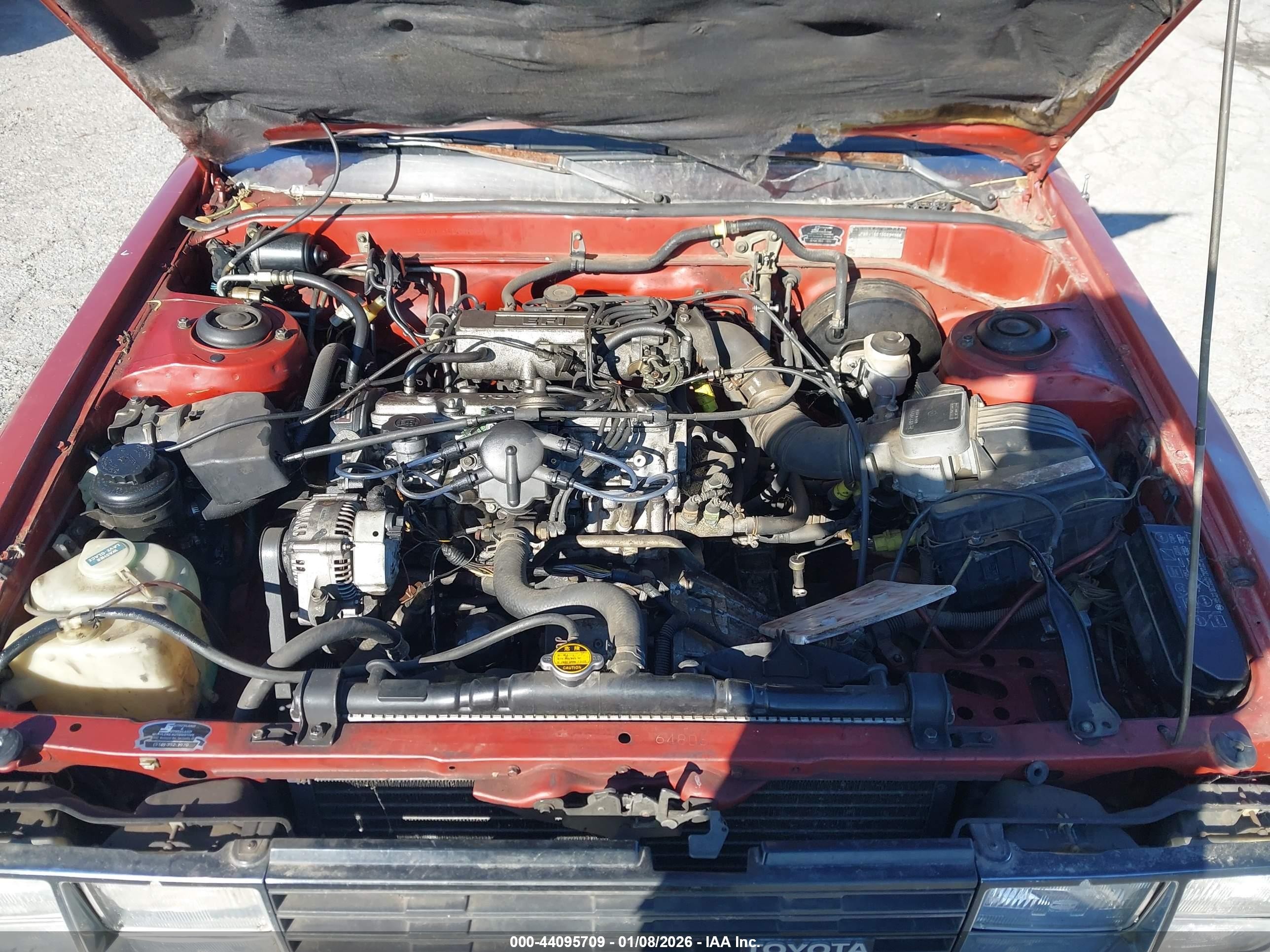 1983 Toyota Camry Le Orange vin: JT2SV16E1D0034322