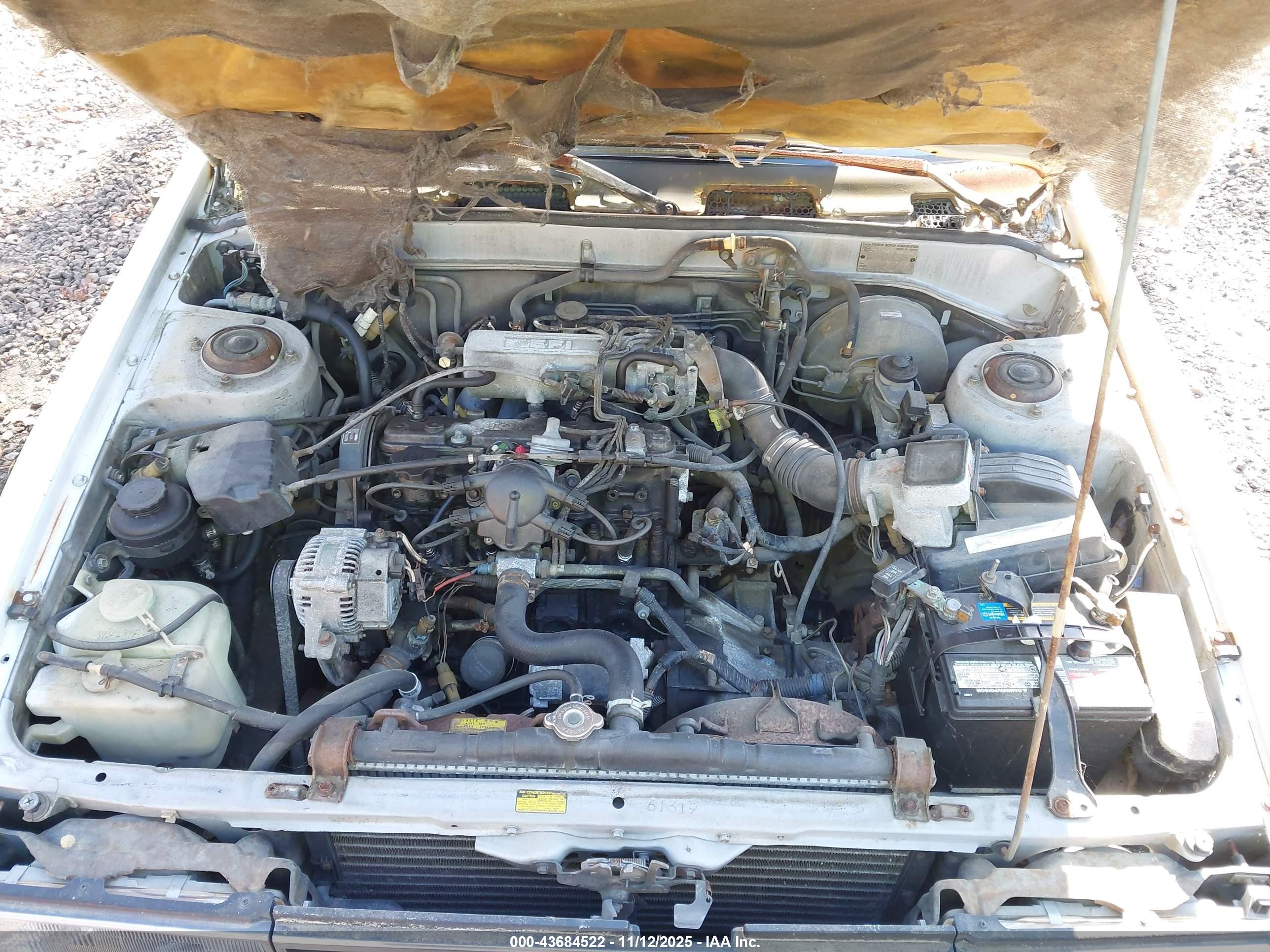 1985 Toyota Camry Le Silver vin: JT2SV16E3F0290822