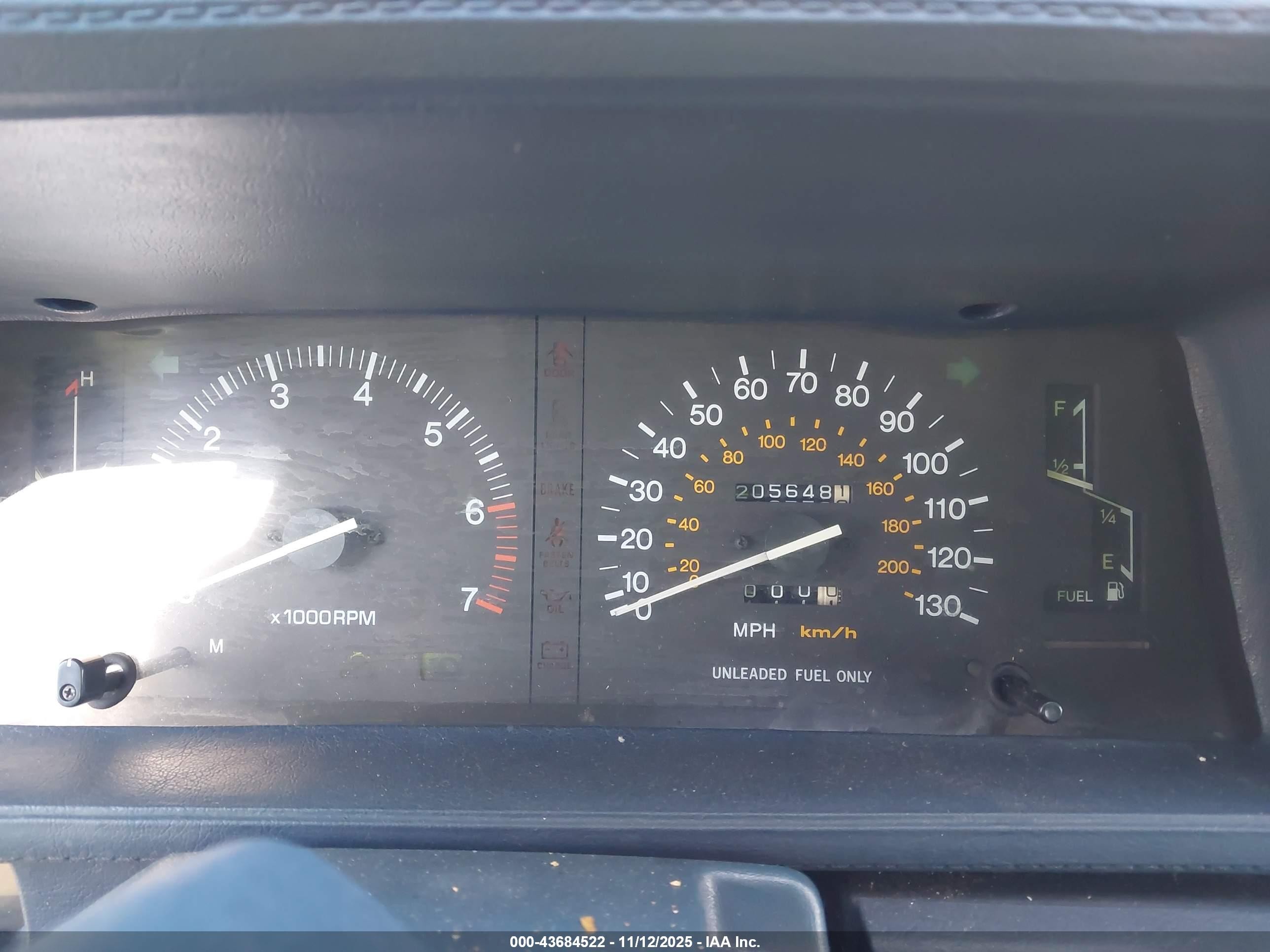 1985 Toyota Camry Le Silver vin: JT2SV16E3F0290822