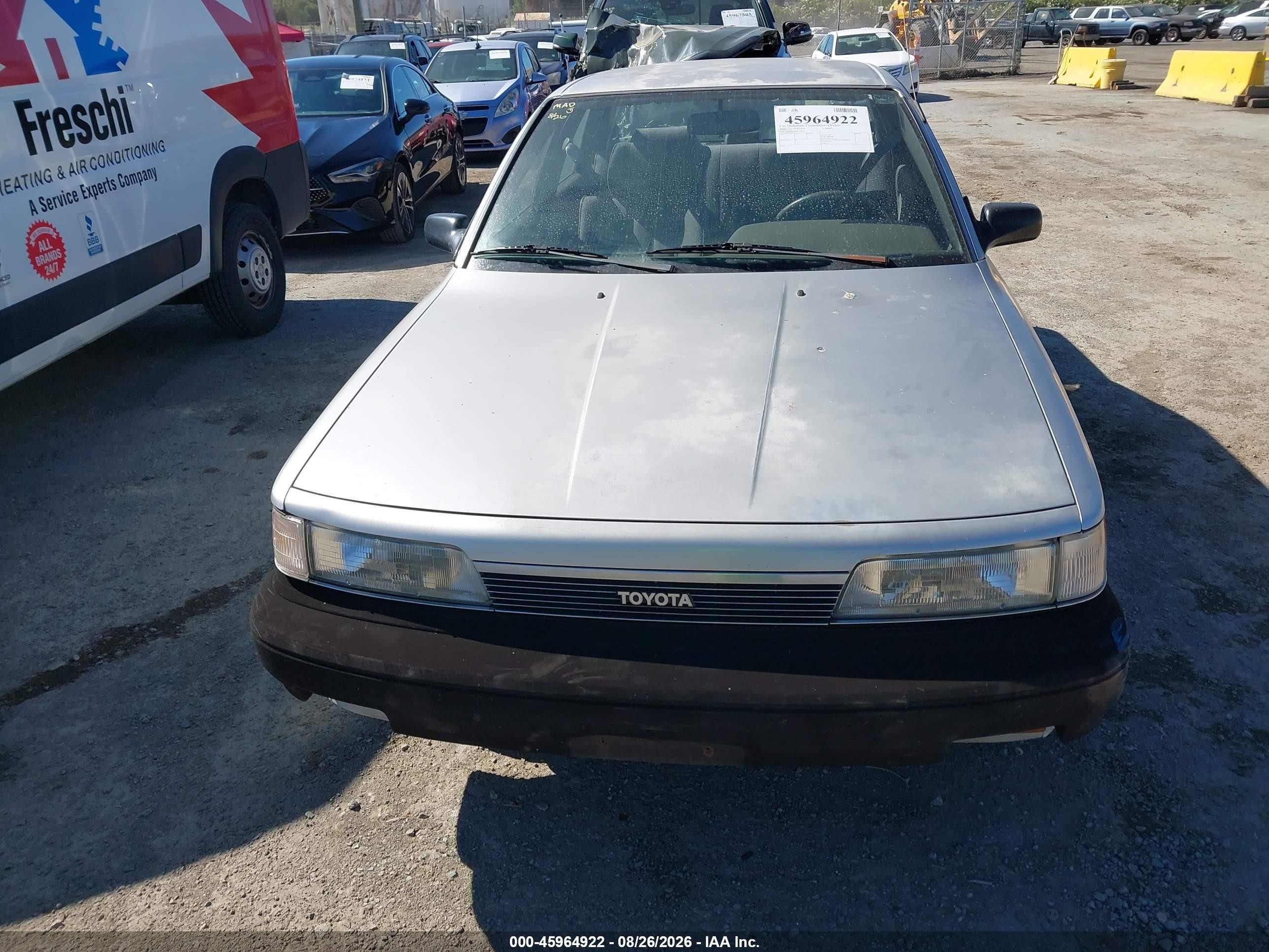 1989 Toyota Camry Dlx Silver vin: JT2SV21E0K3318565