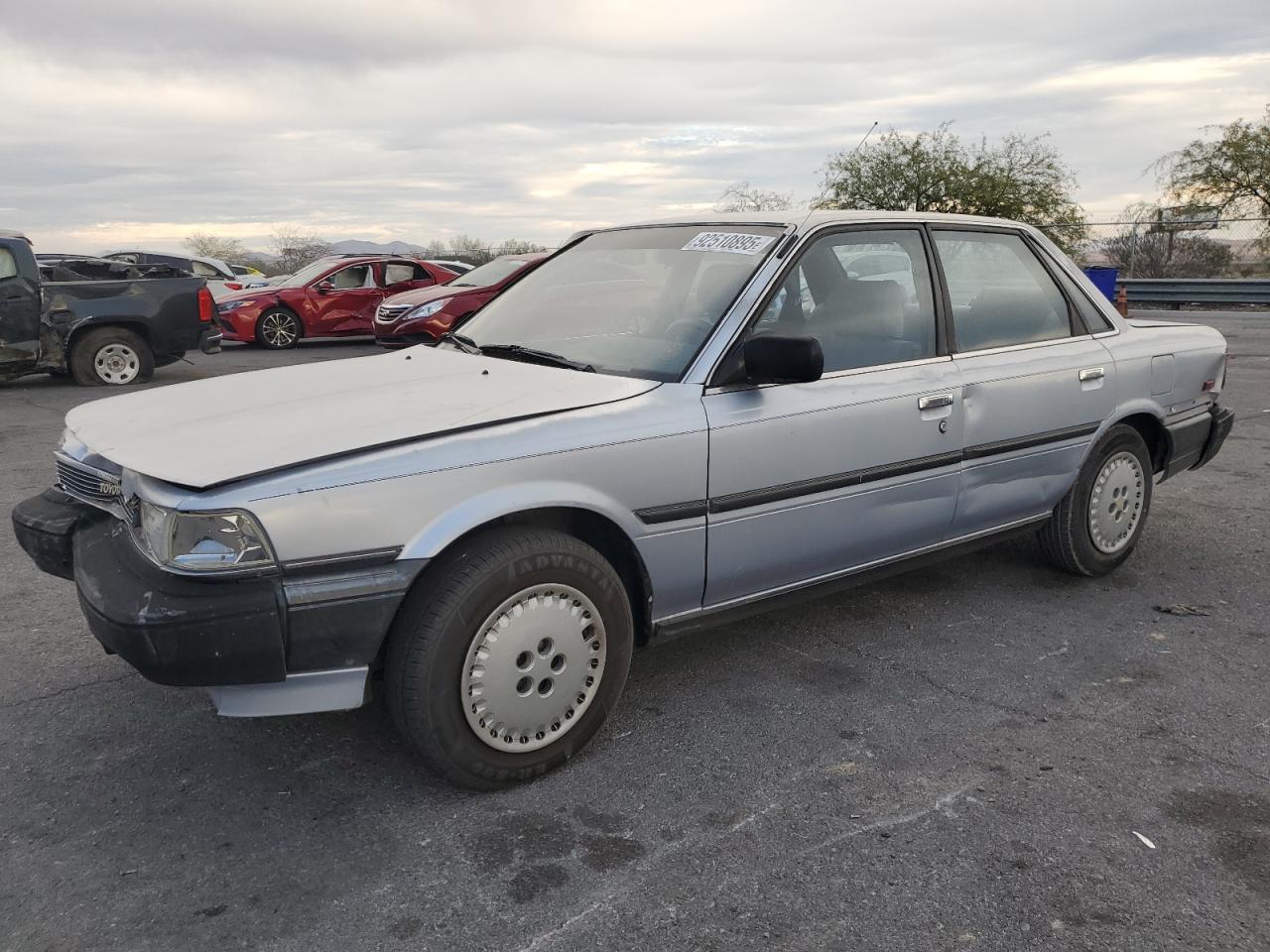 1987 Toyota Camry Dlx Blue vin: JT2SV21E1H3138438