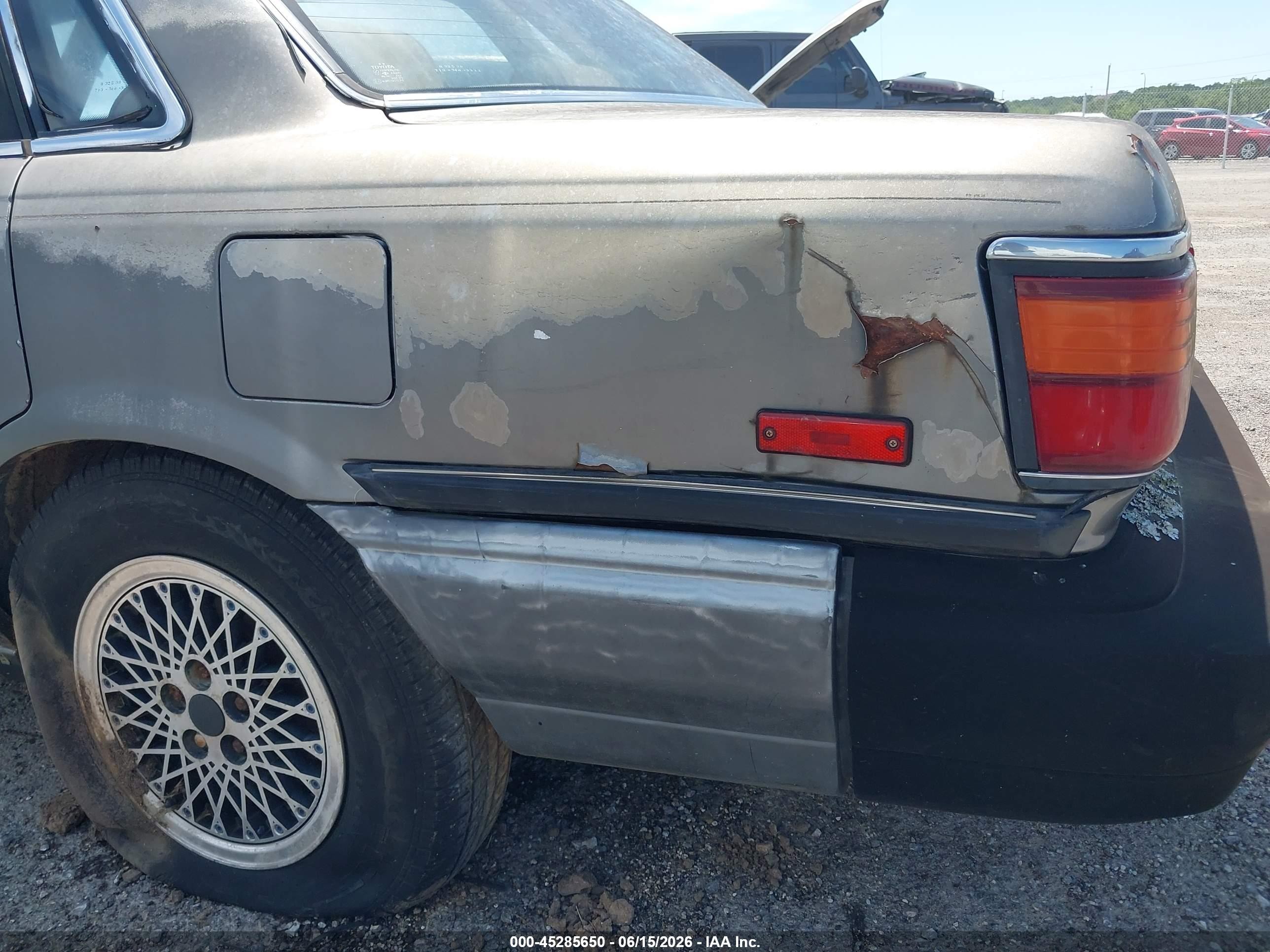 1988 Toyota Camry Dlx Gray vin: JT2SV21E1J3240165