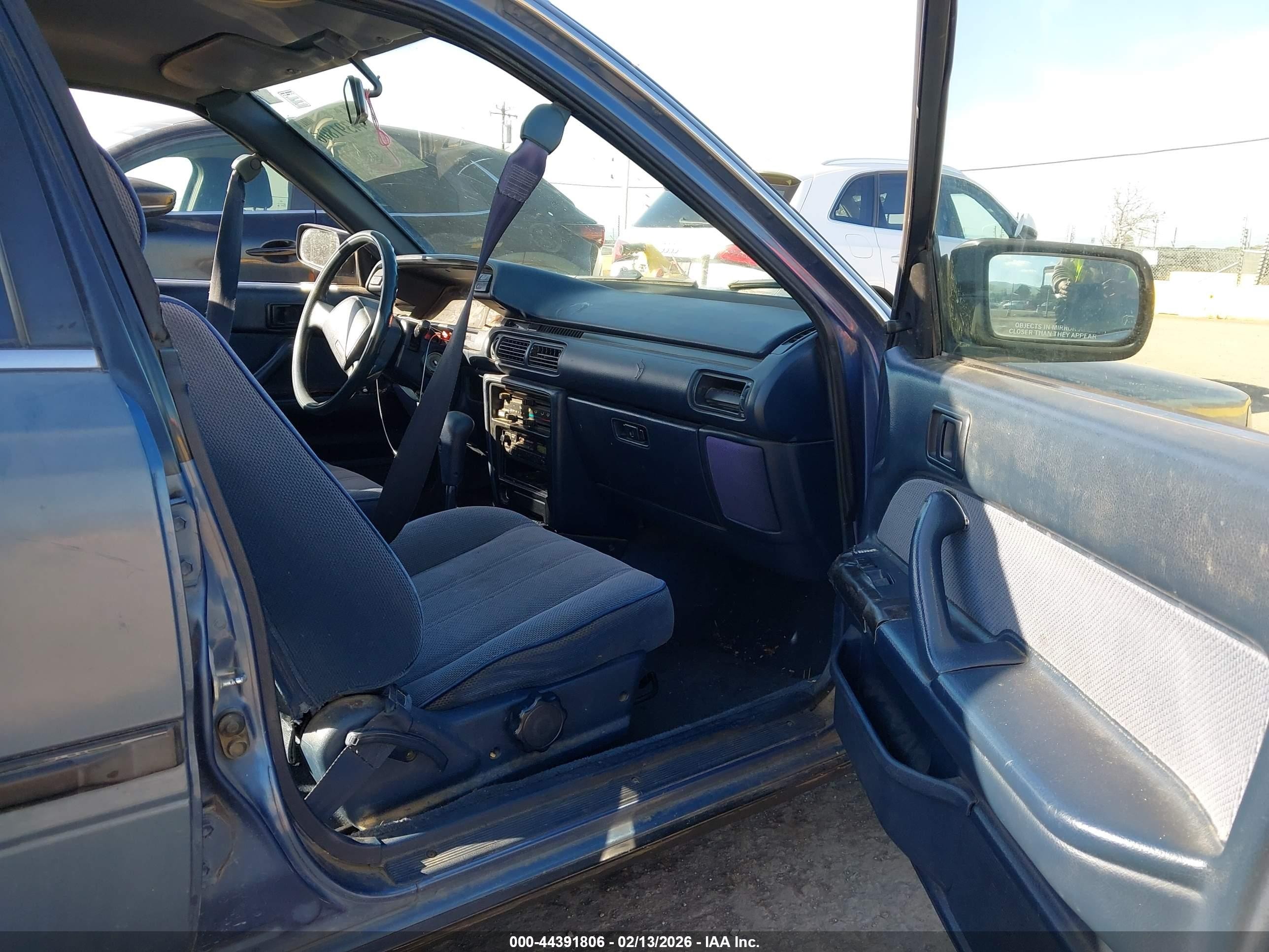 1991 Toyota Camry Dlx Light Blue vin: JT2SV21E3M3462887