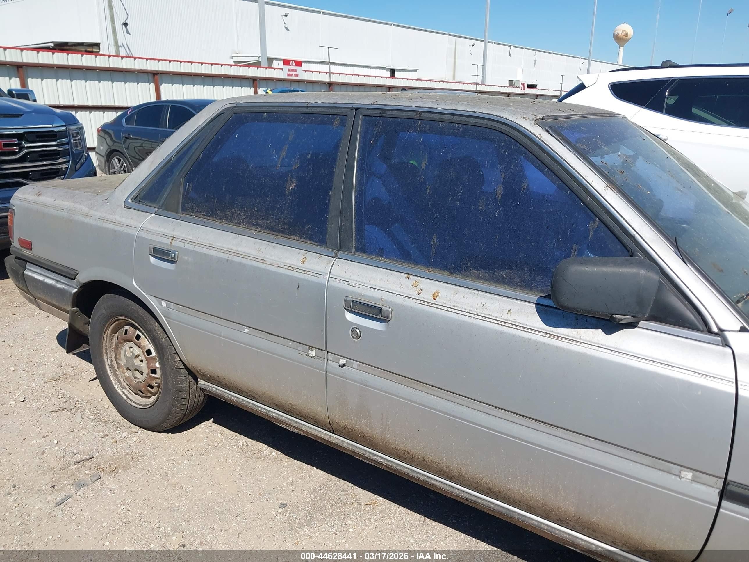 1988 Toyota Camry Dlx Gray vin: JT2SV21E9J3261037